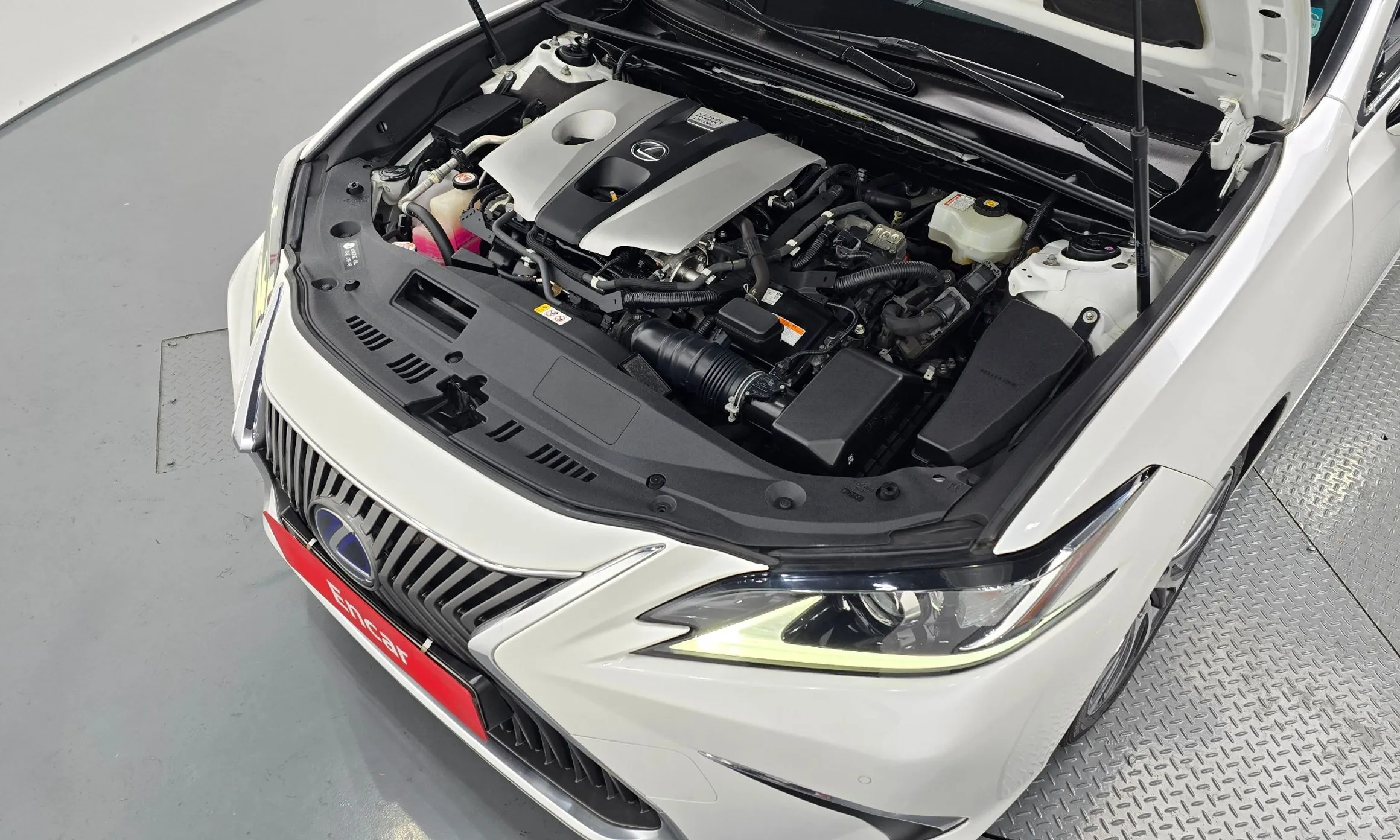 Lexus ES300h 7th Generation превью 6