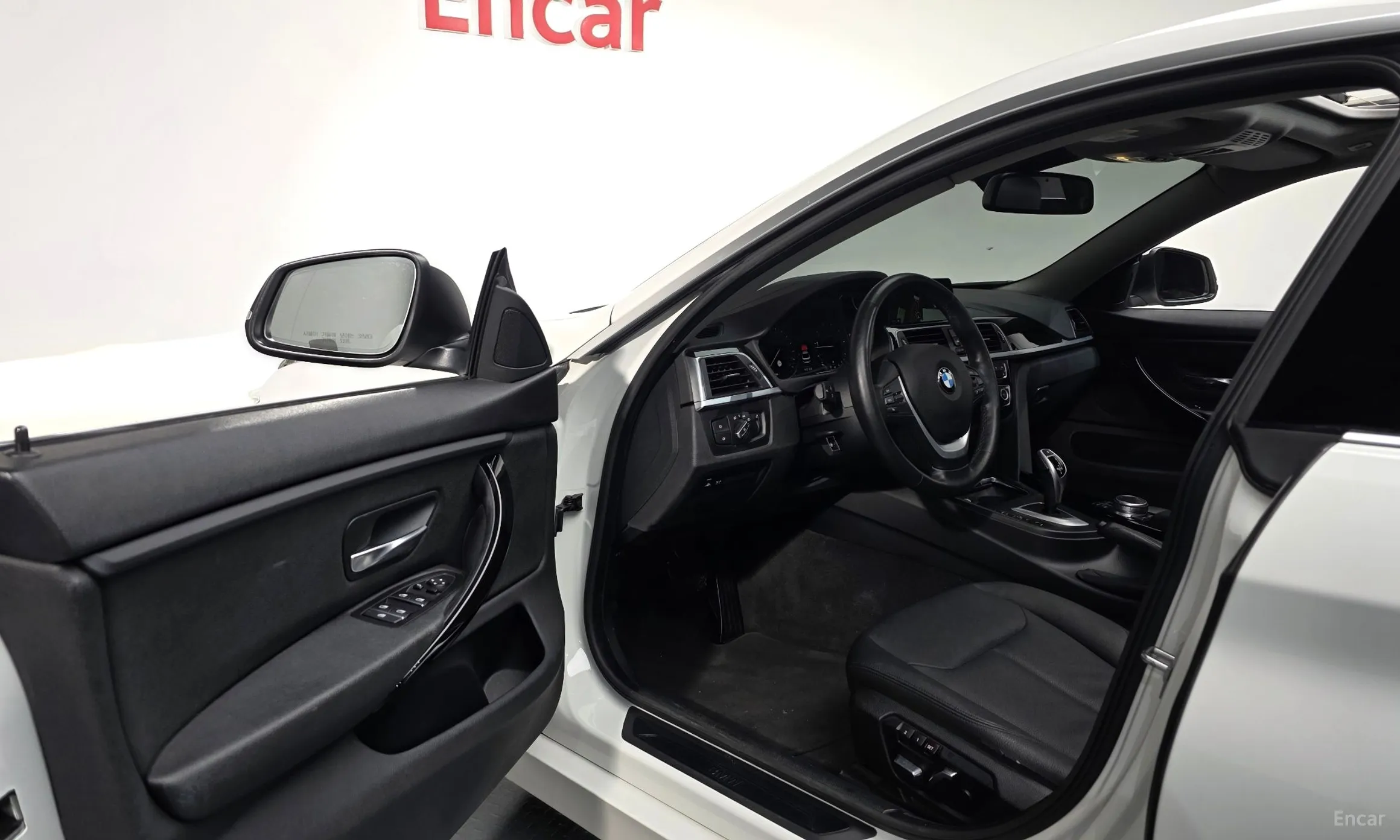 BMW Series 4 (F32) превью 12
