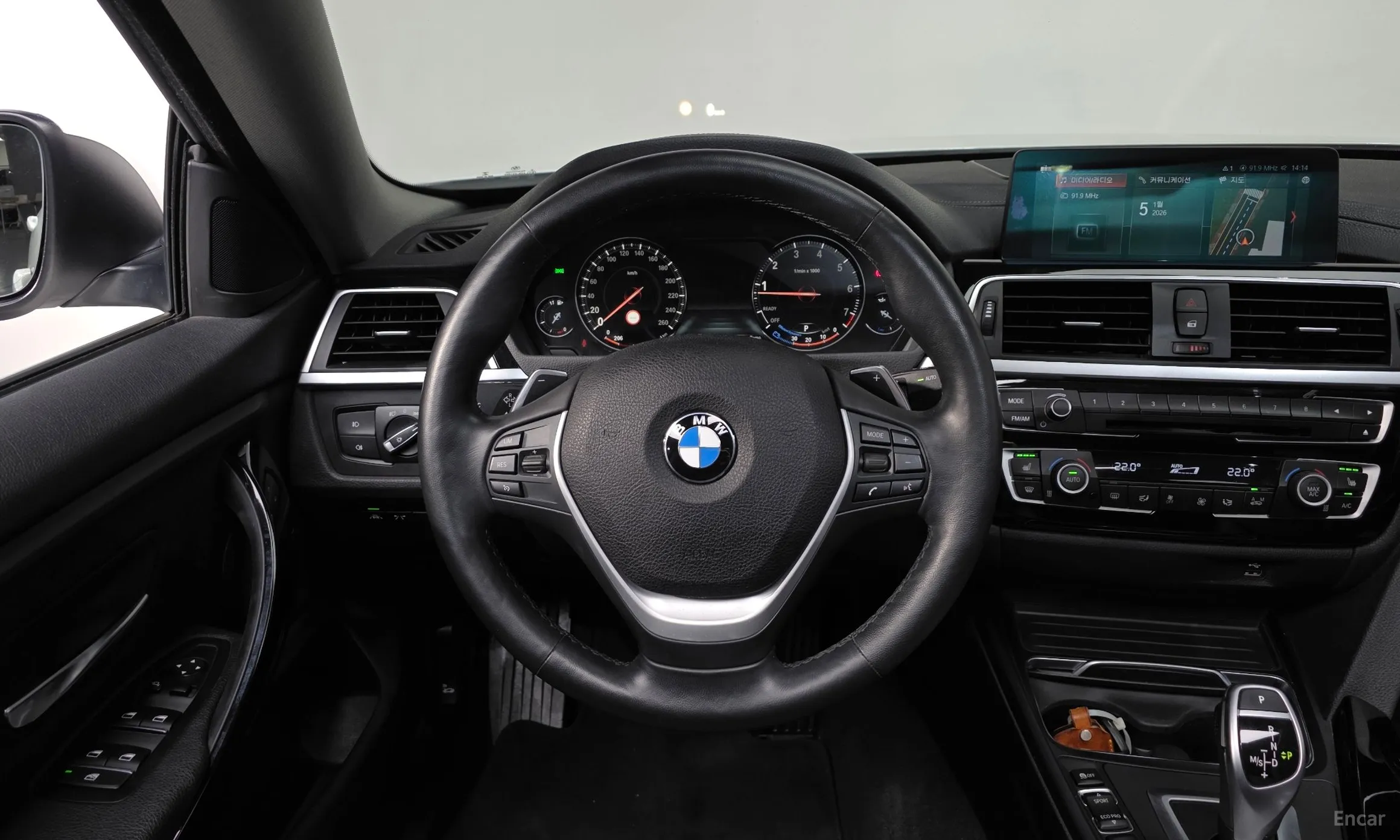 BMW Series 4 (F32) превью 13