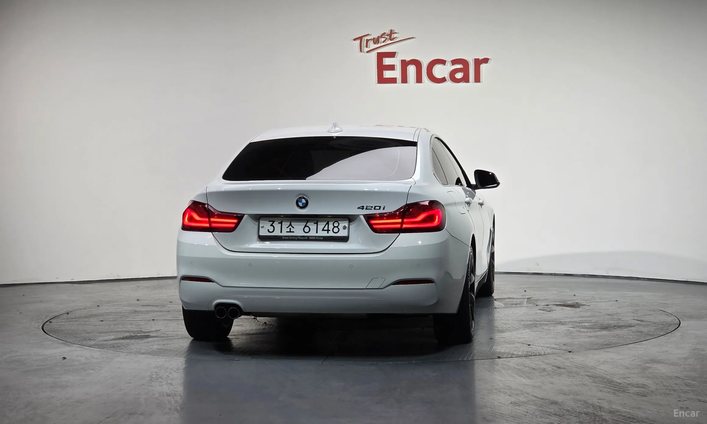 BMW Series 4 (F32) превью 4