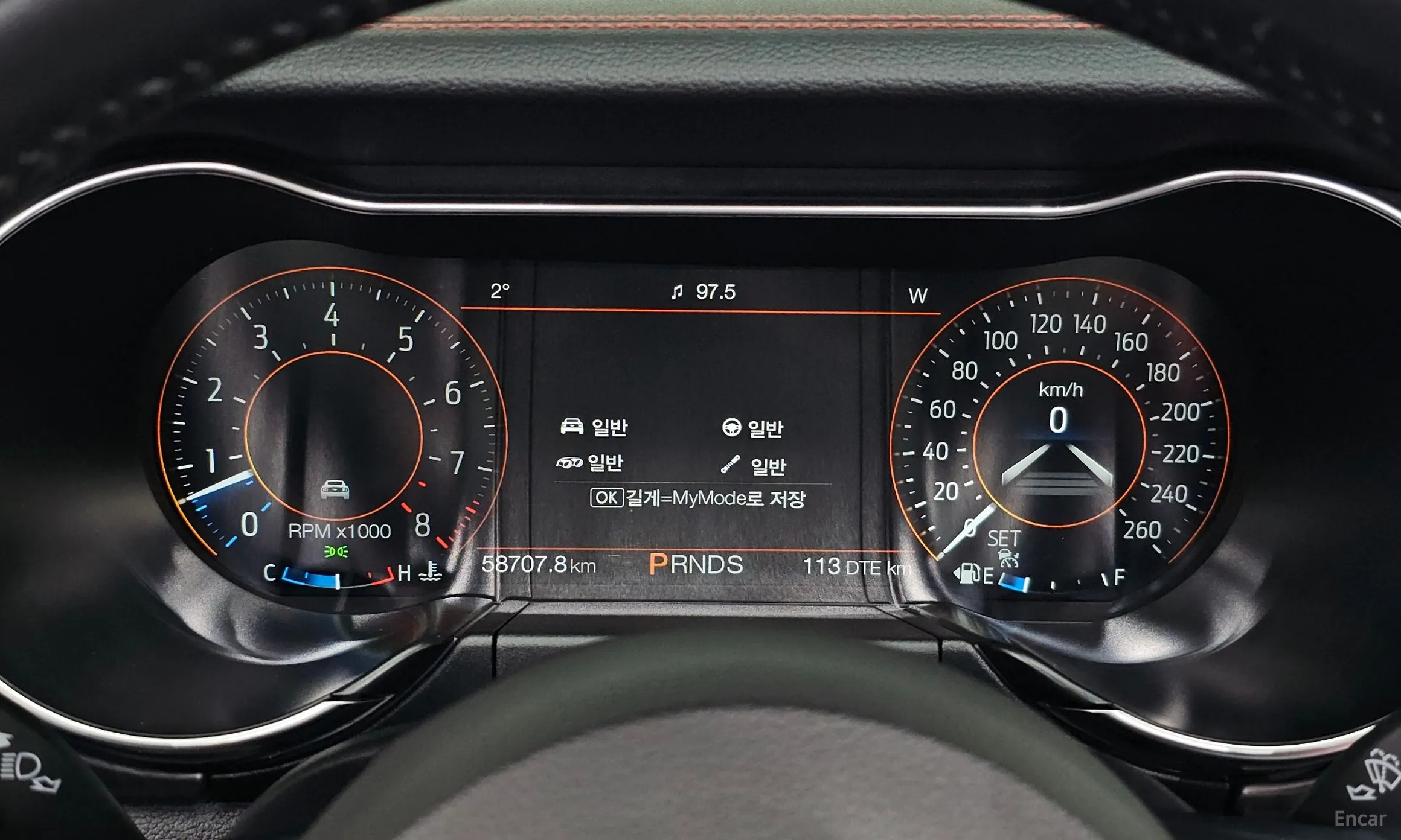Ford Mustang превью 8