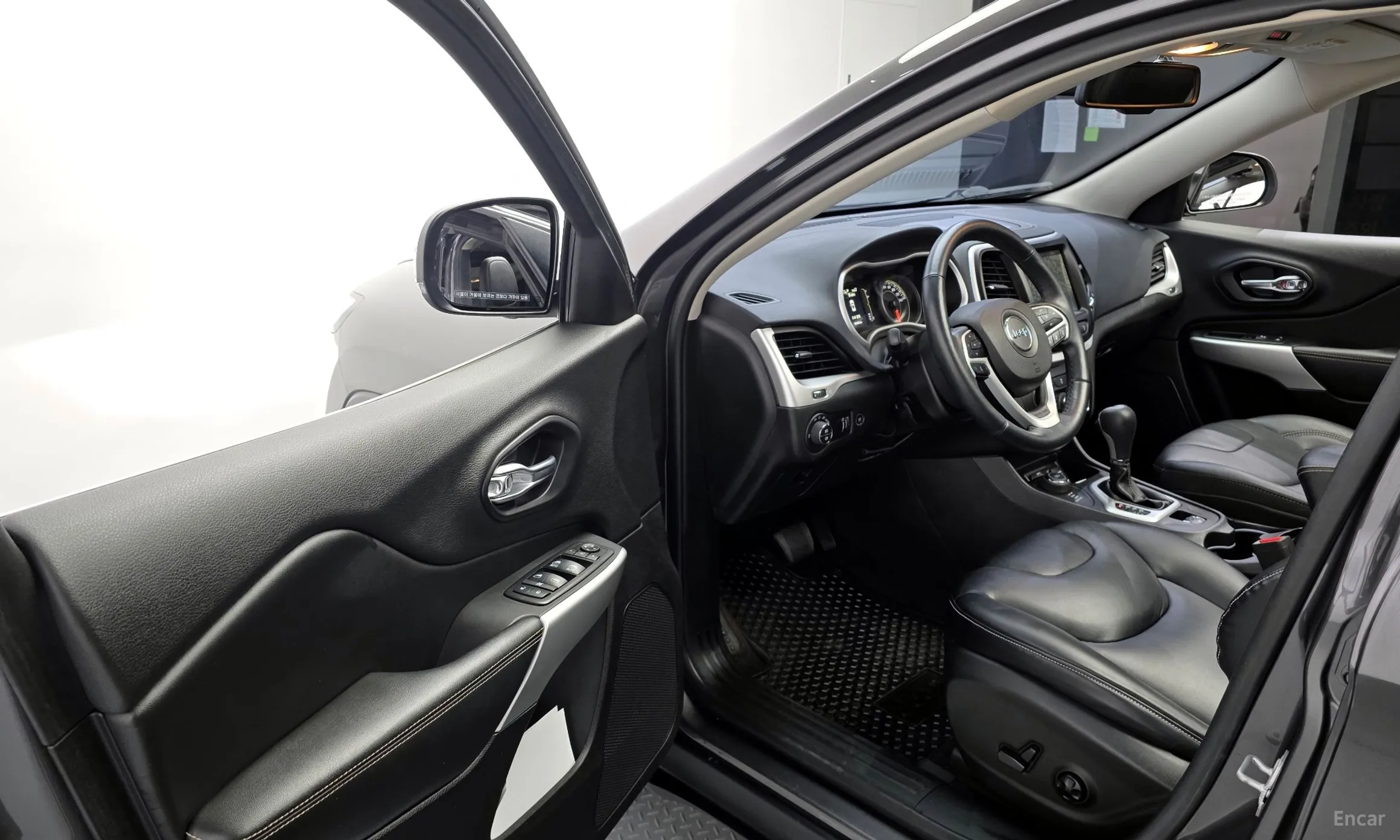 Jeep Cherokee (KL) превью 11