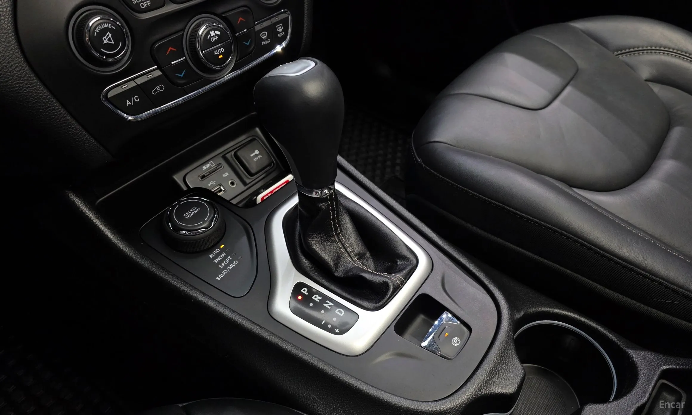 Jeep Cherokee (KL) превью 9