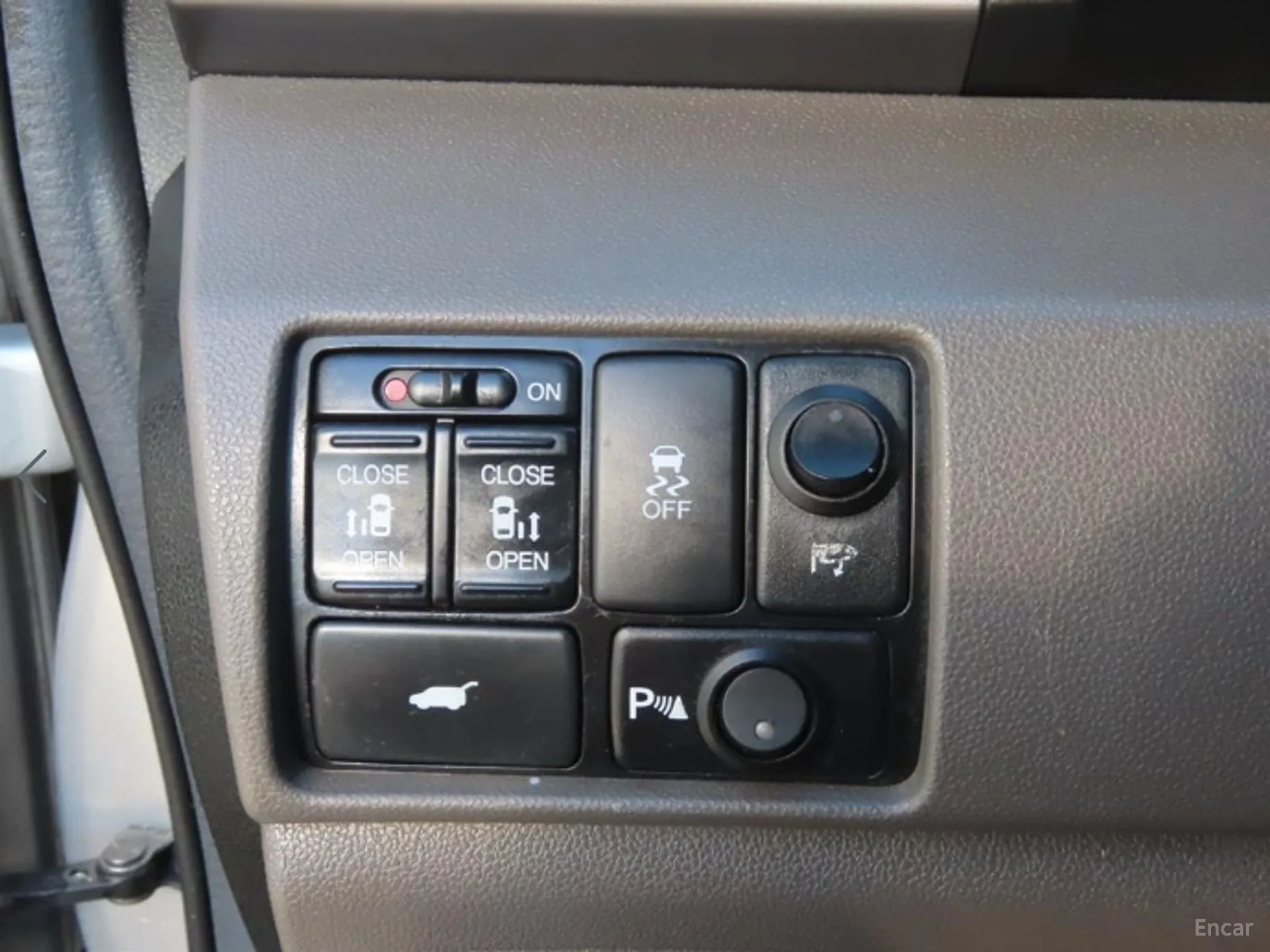 Honda Odyssey превью 14