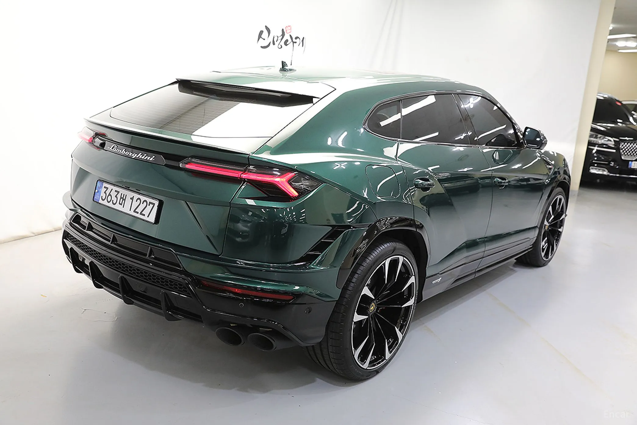 Lamborghini Urus превью 3