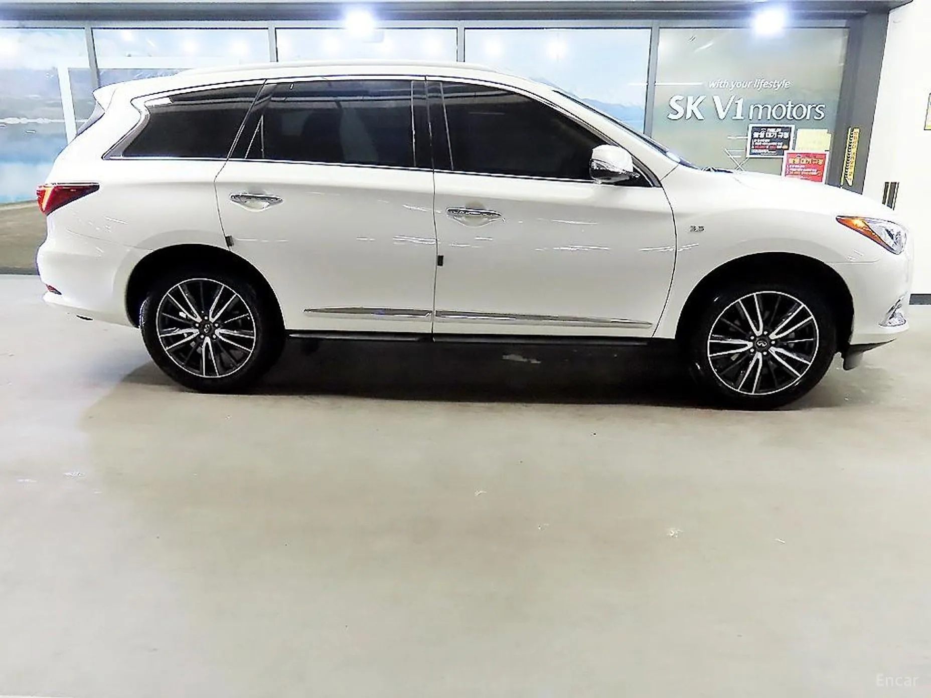 Infiniti QX60 превью 3