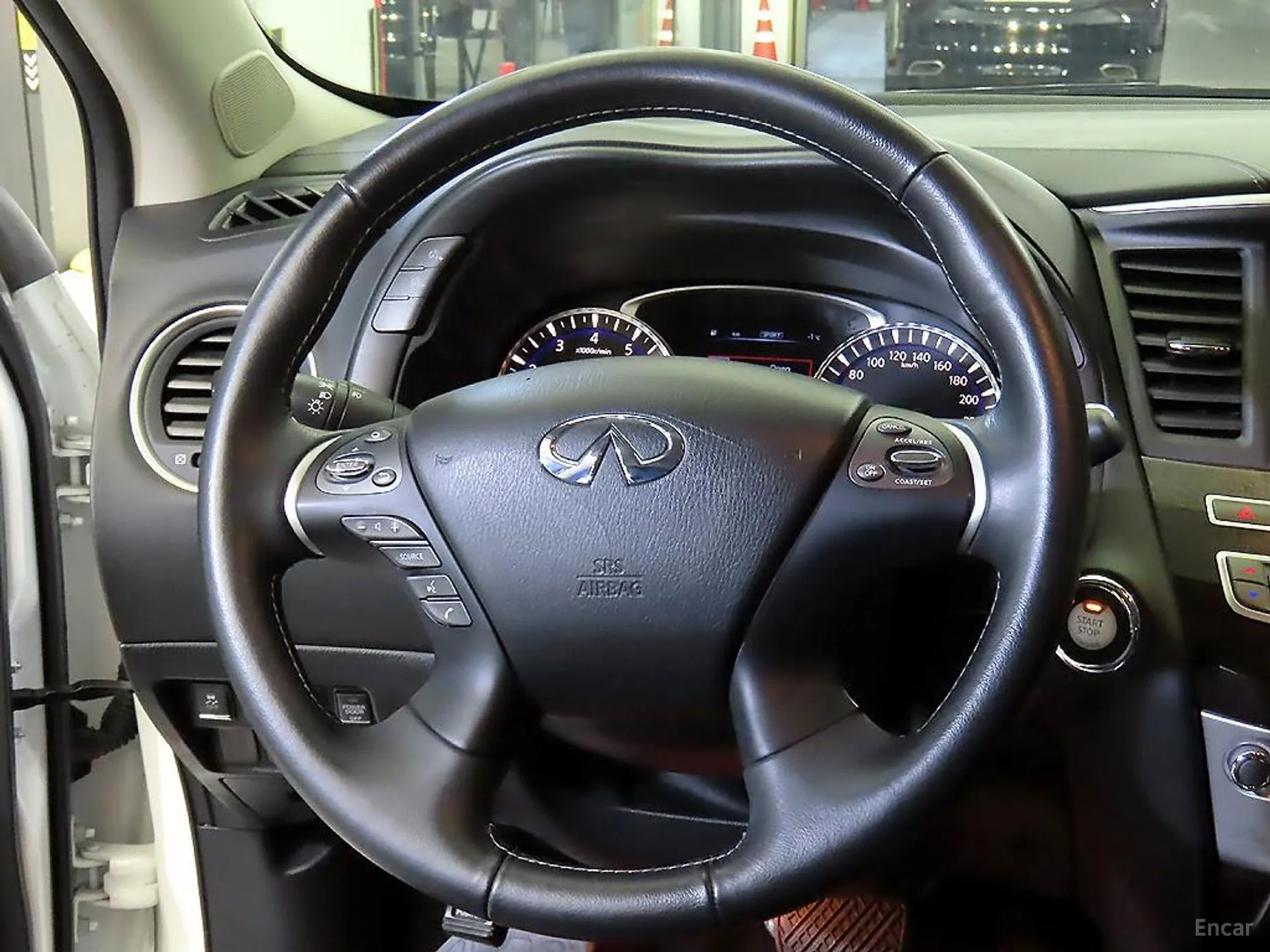 Infiniti QX60 превью 8