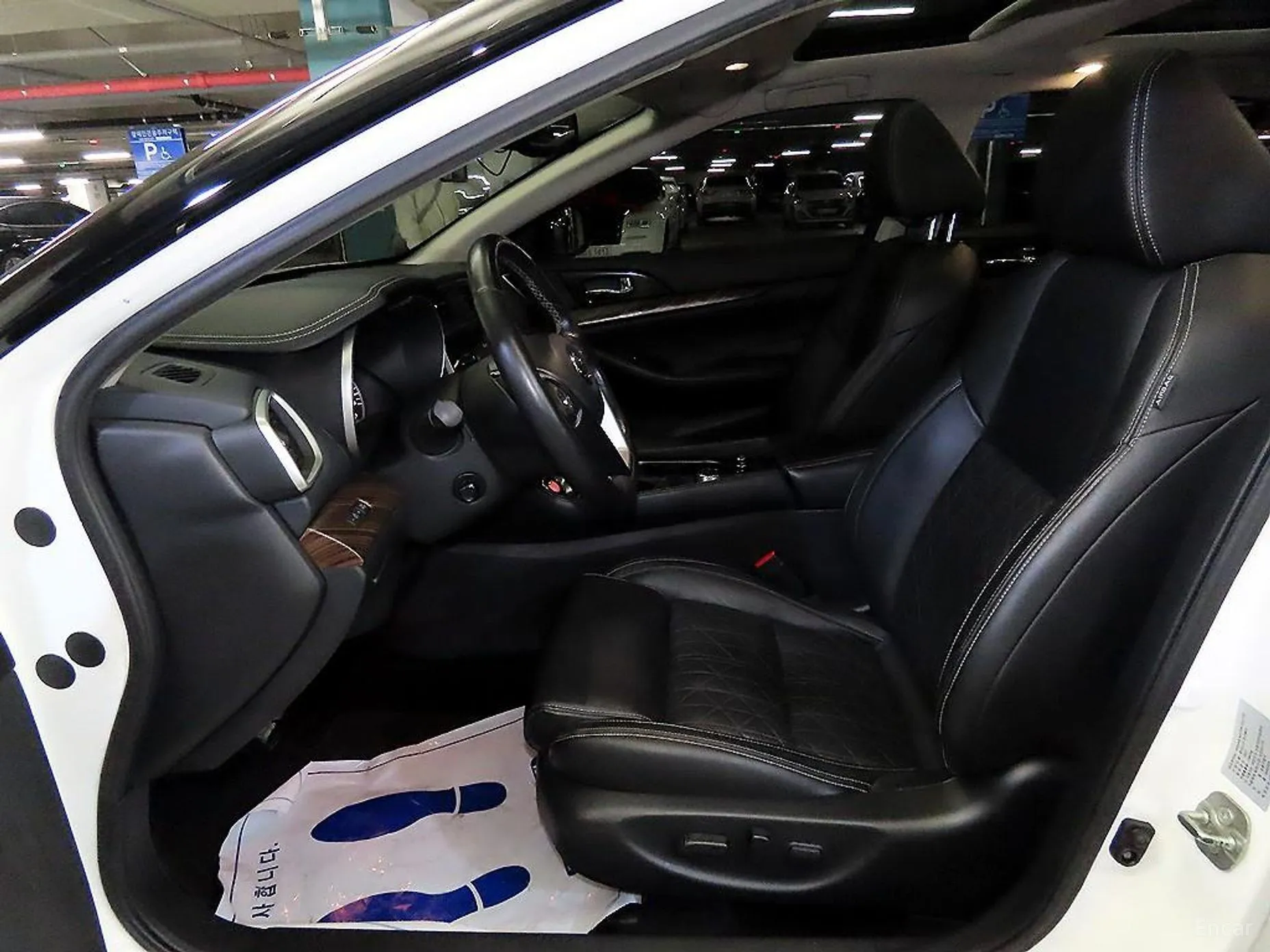 Nissan Maxima (A36) превью 6