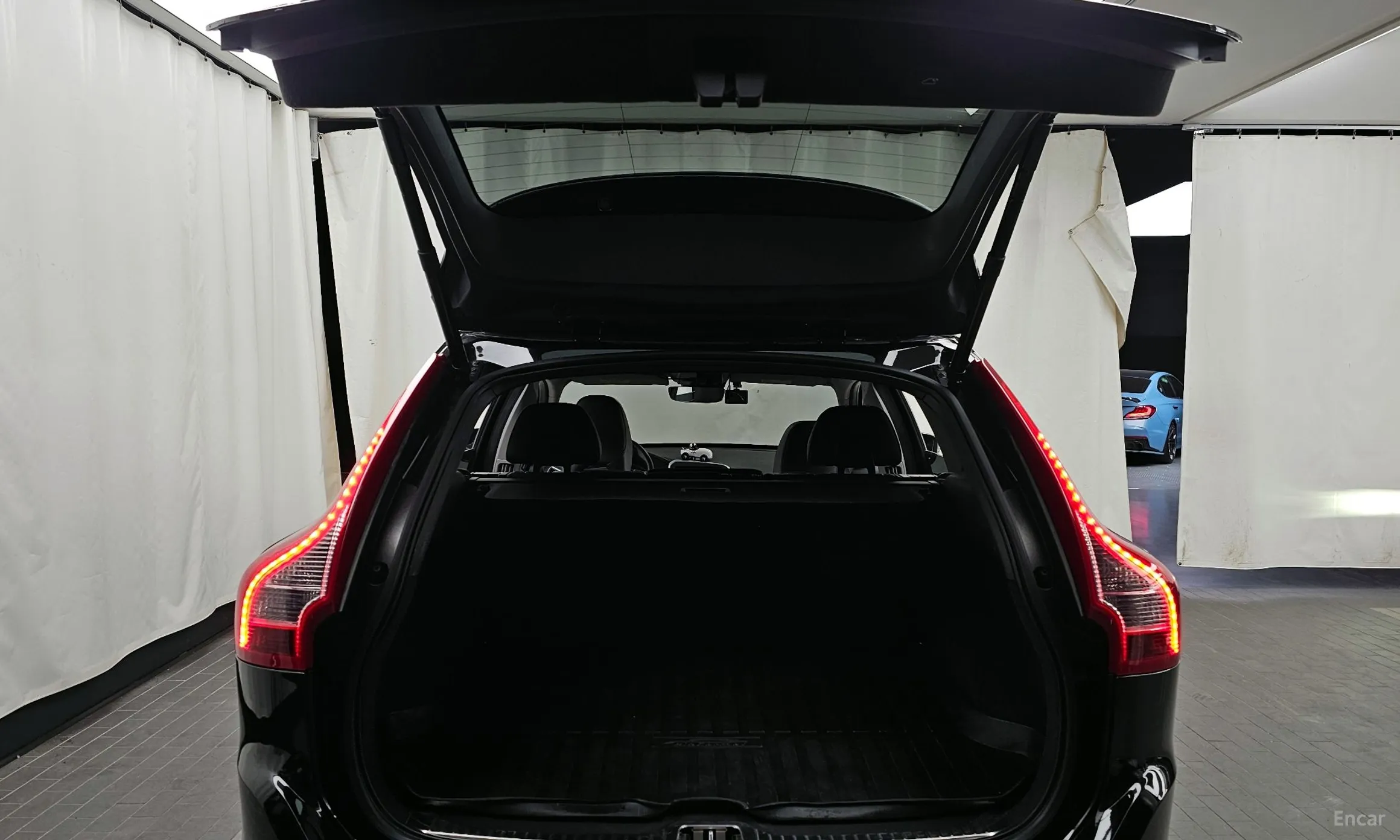 Volvo XC60 превью 20