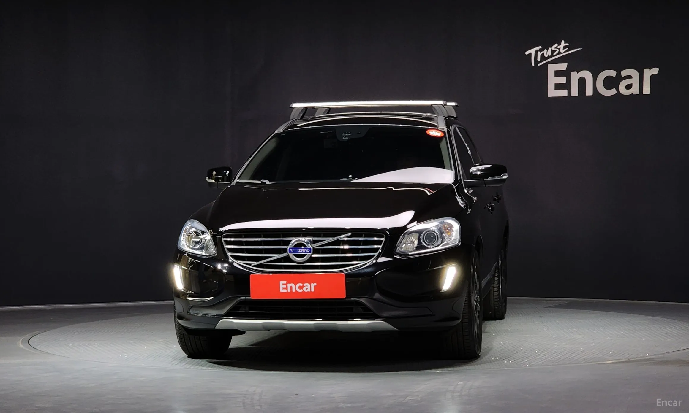 Volvo XC60 превью 3