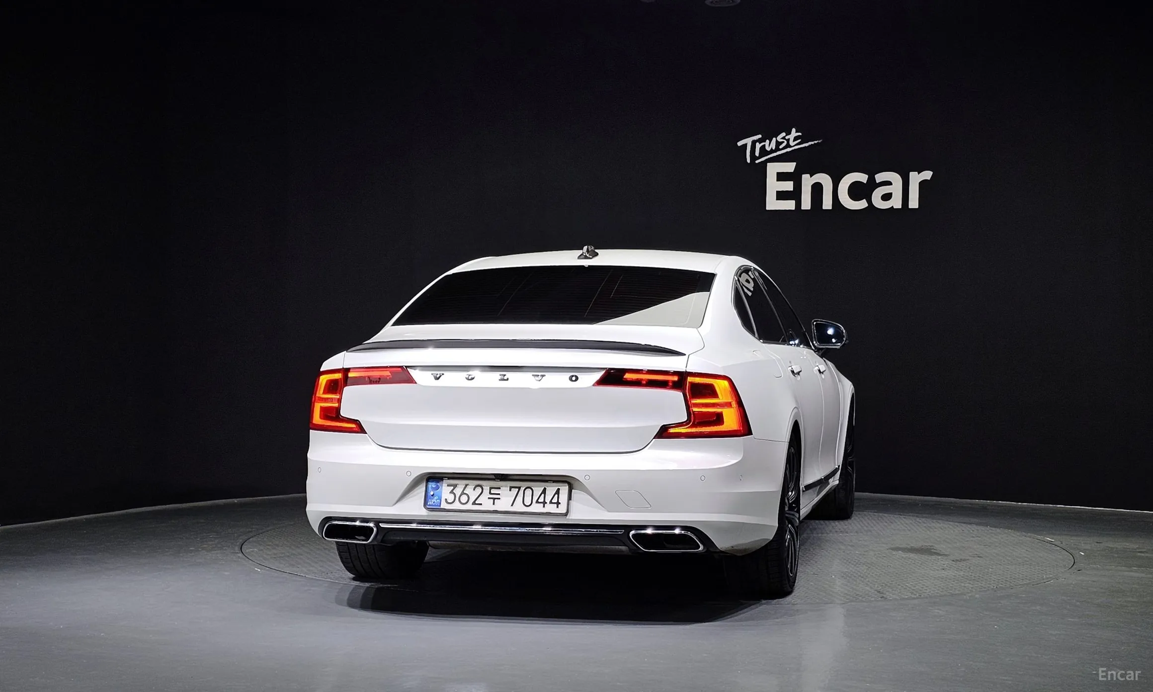 Volvo S90 превью 4