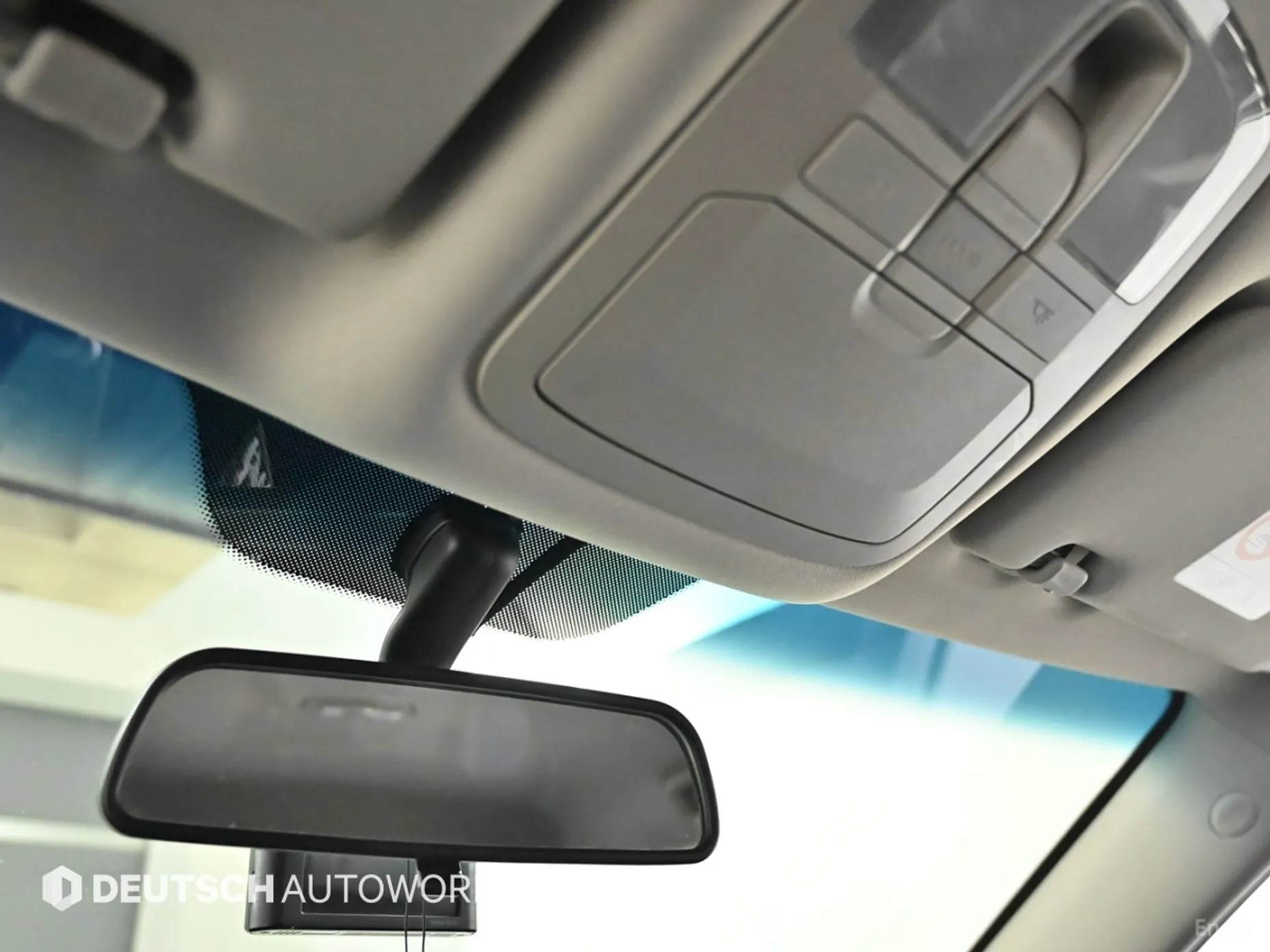 KG Mobility (SsangYong) Tivoli Air превью 19