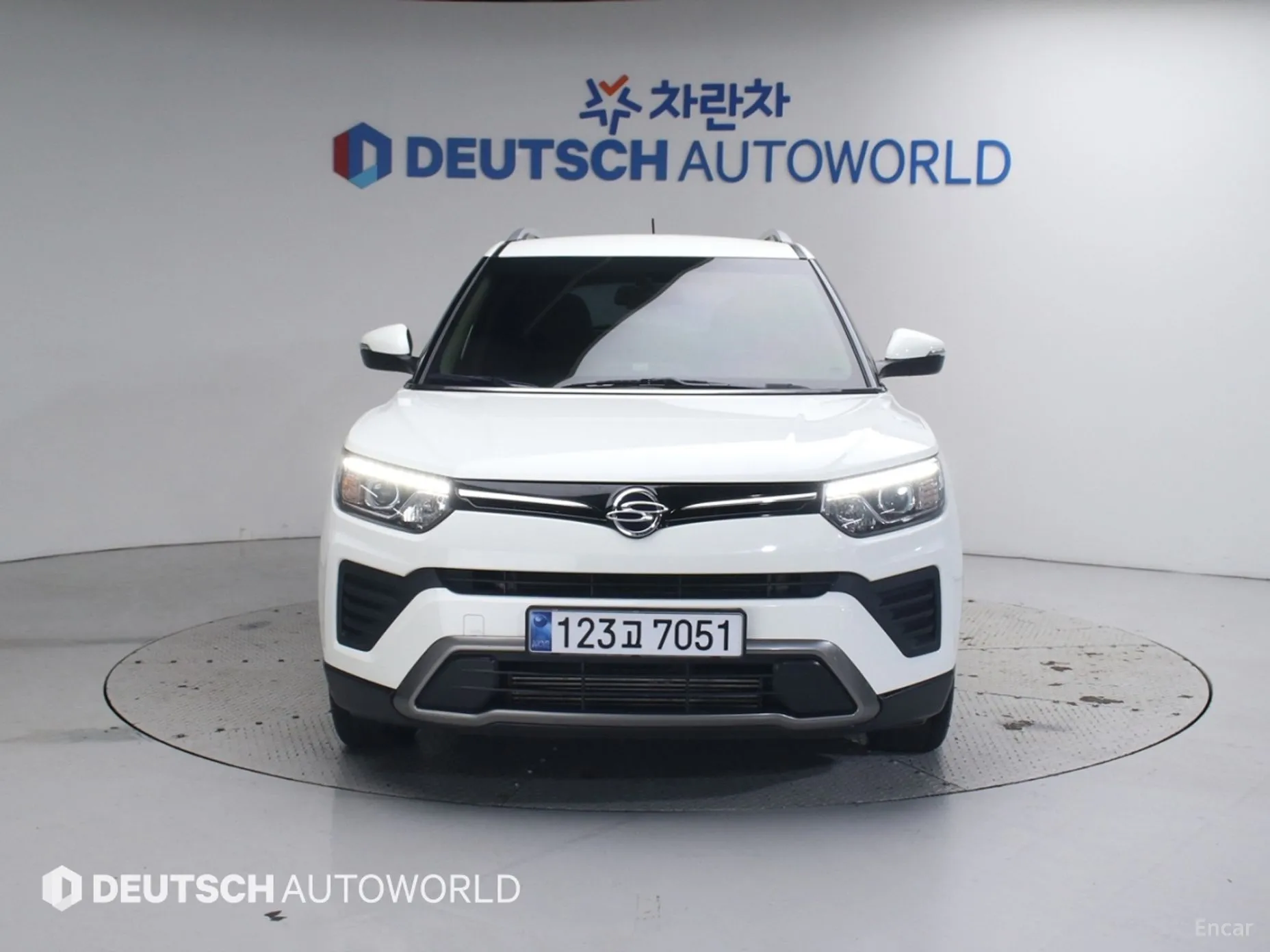 KG Mobility (SsangYong) Tivoli Air превью 3