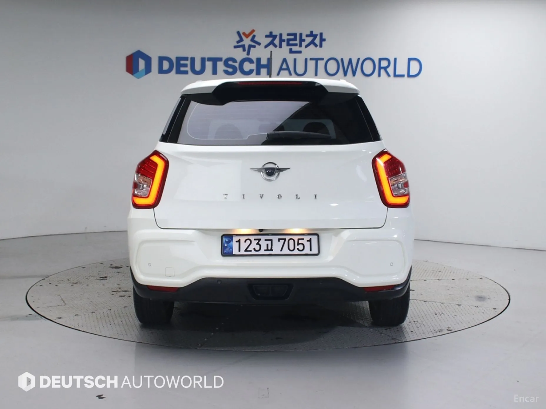 KG Mobility (SsangYong) Tivoli Air превью 4