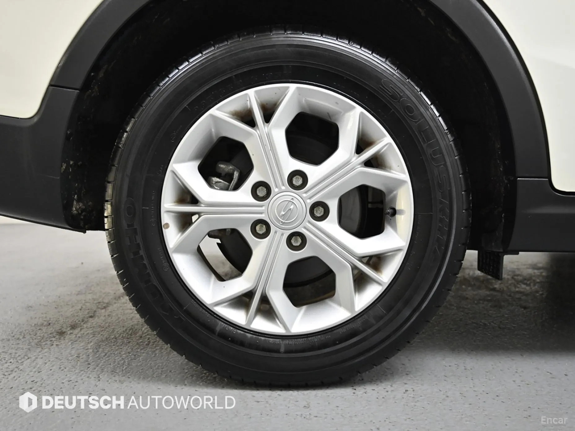 KG Mobility (SsangYong) Tivoli Air превью 5
