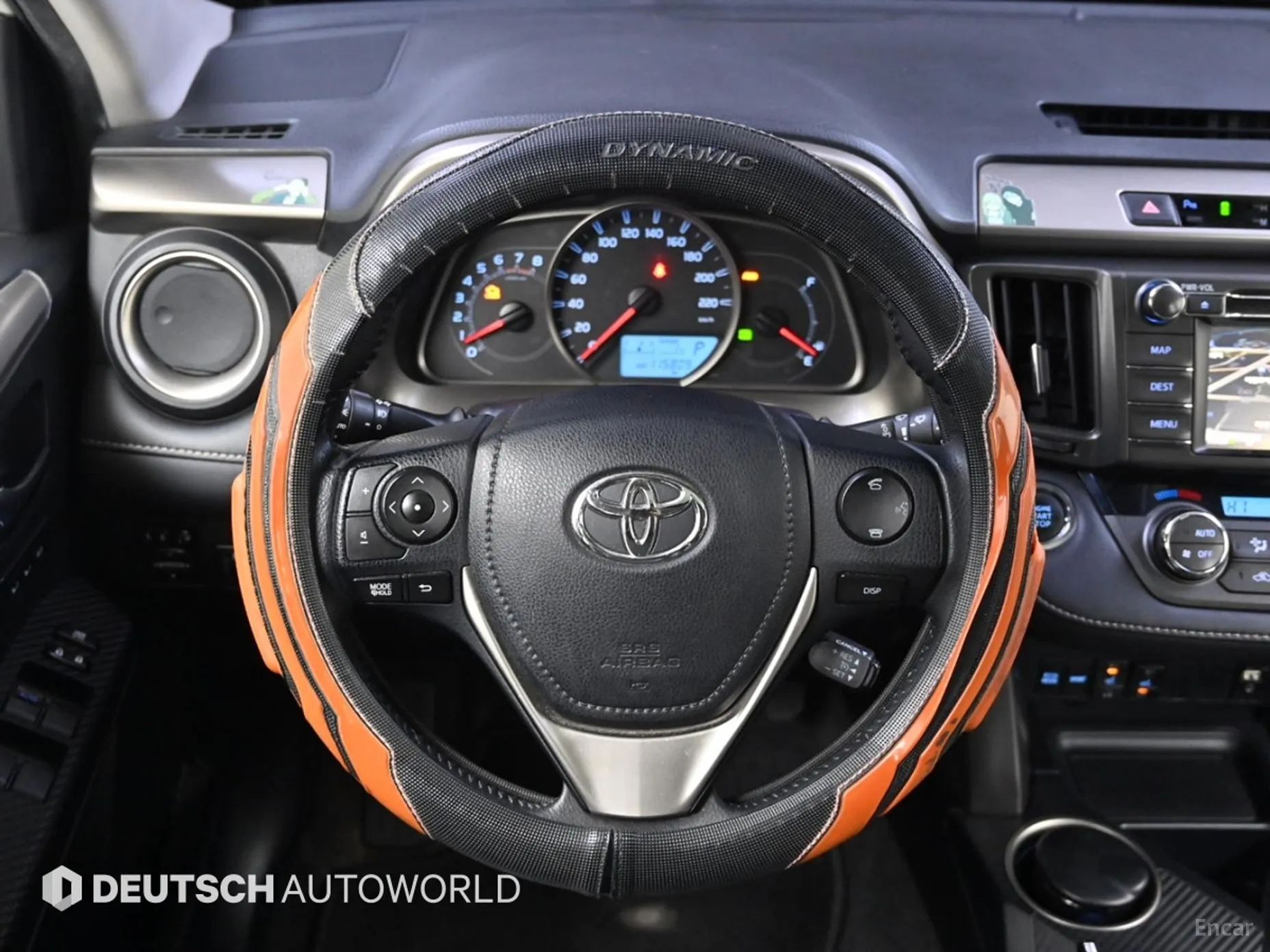 Toyota RAV4 превью 13