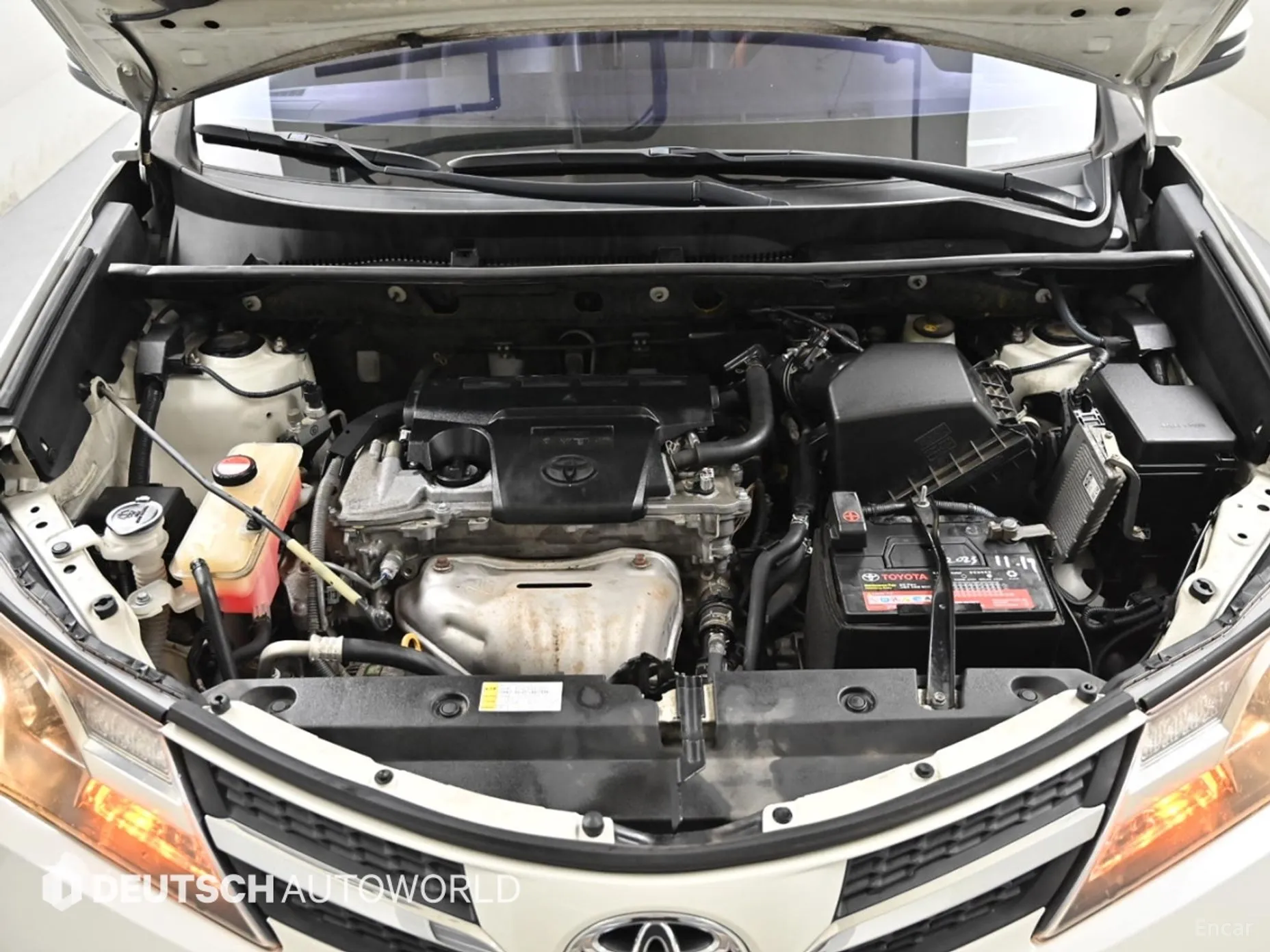 Toyota RAV4 превью 6