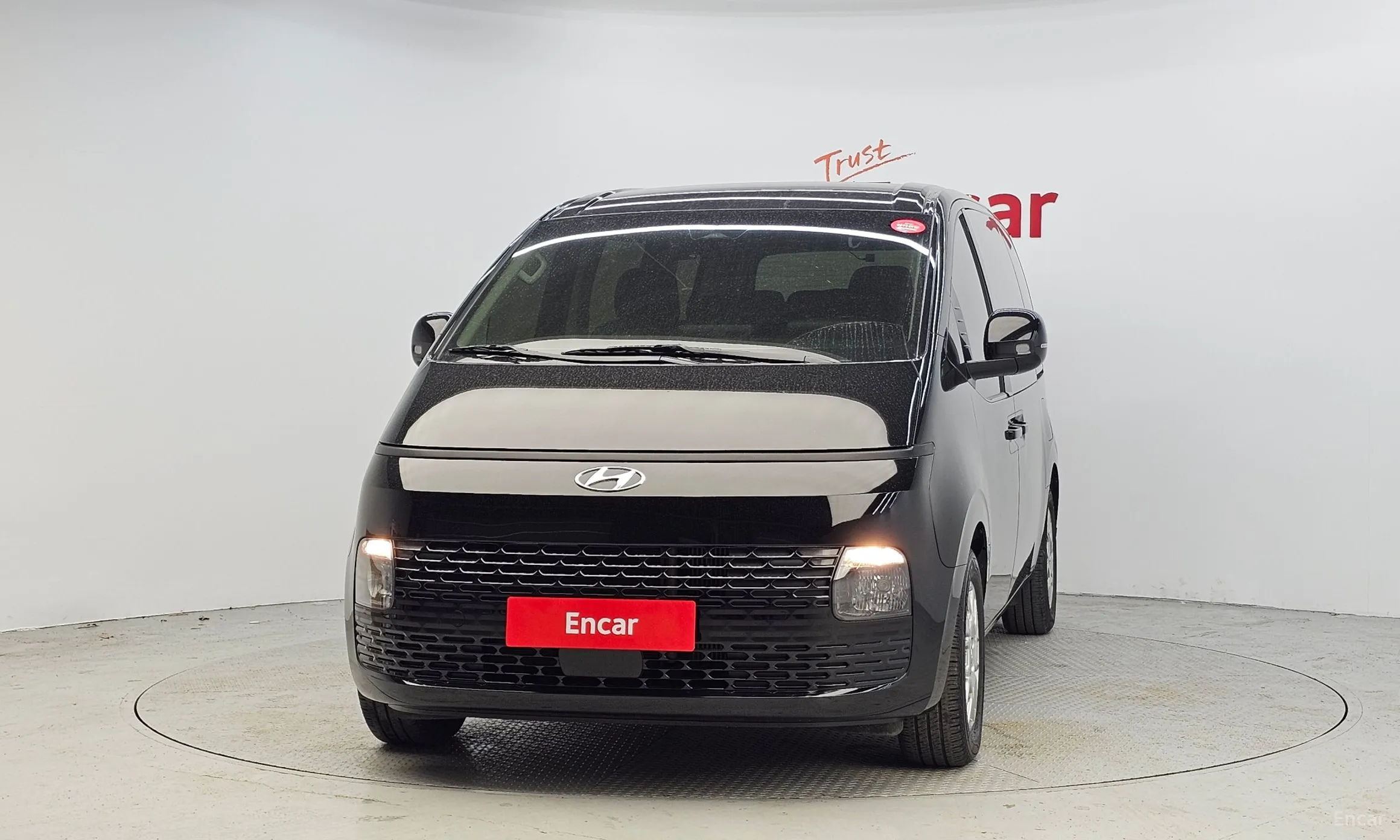 Hyundai Staria превью 3