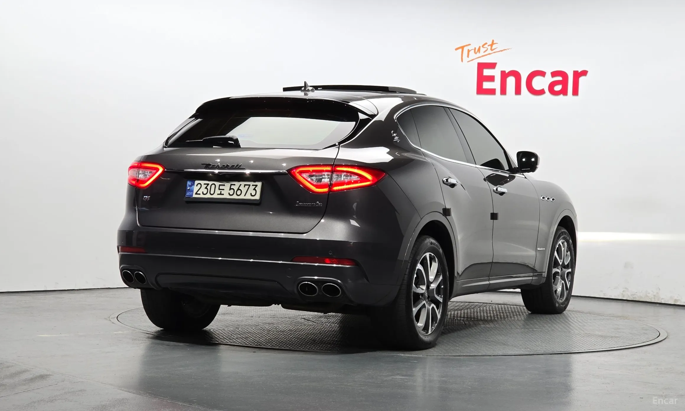 Maserati Levante превью 2