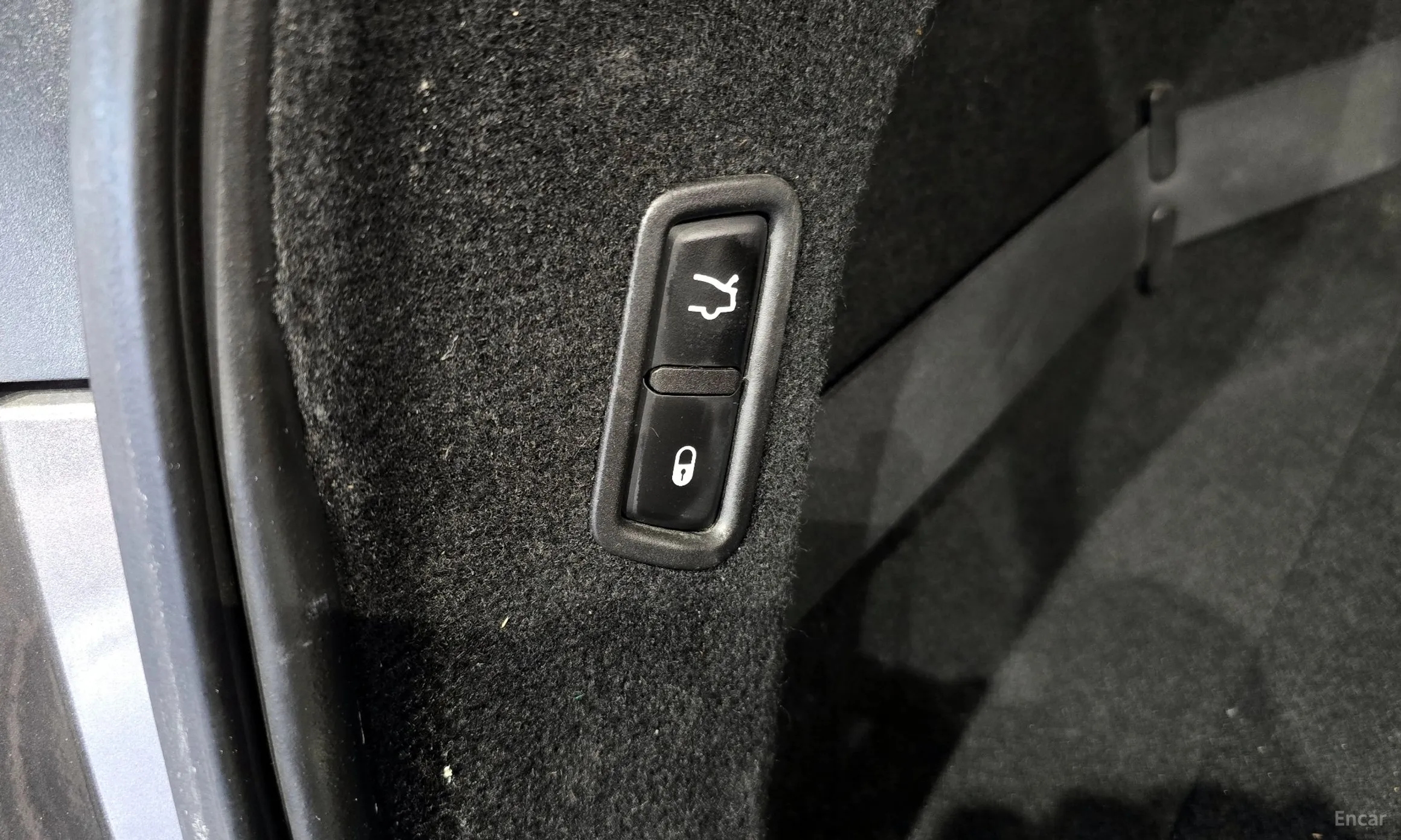 Maserati Levante превью 20