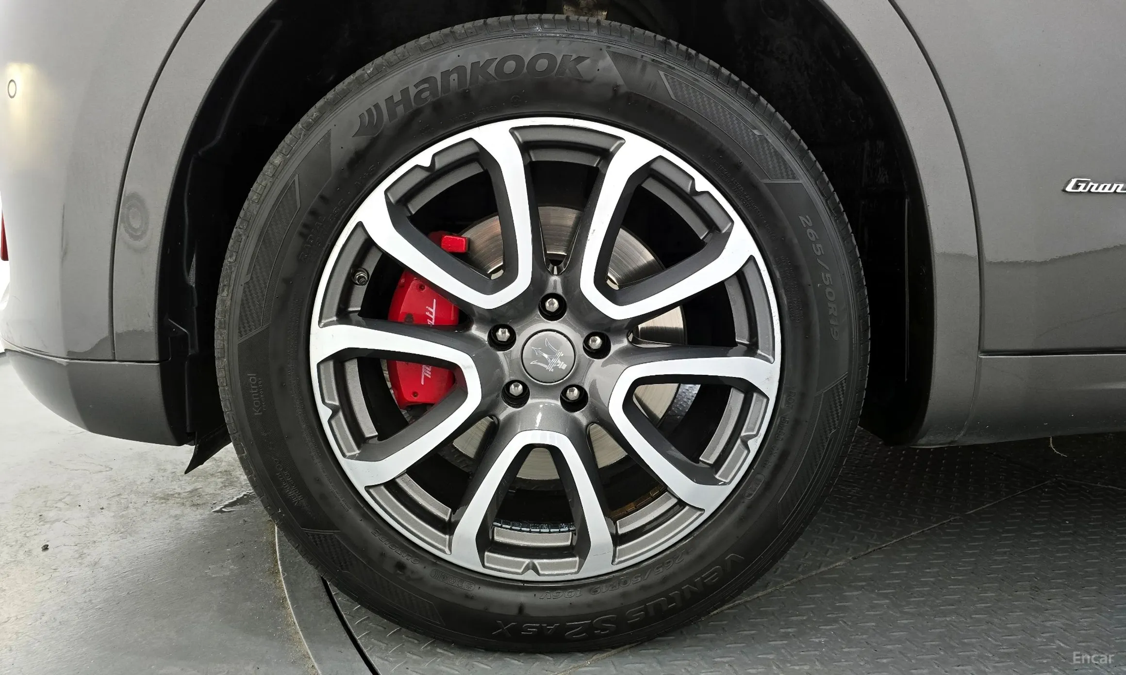 Maserati Levante превью 5