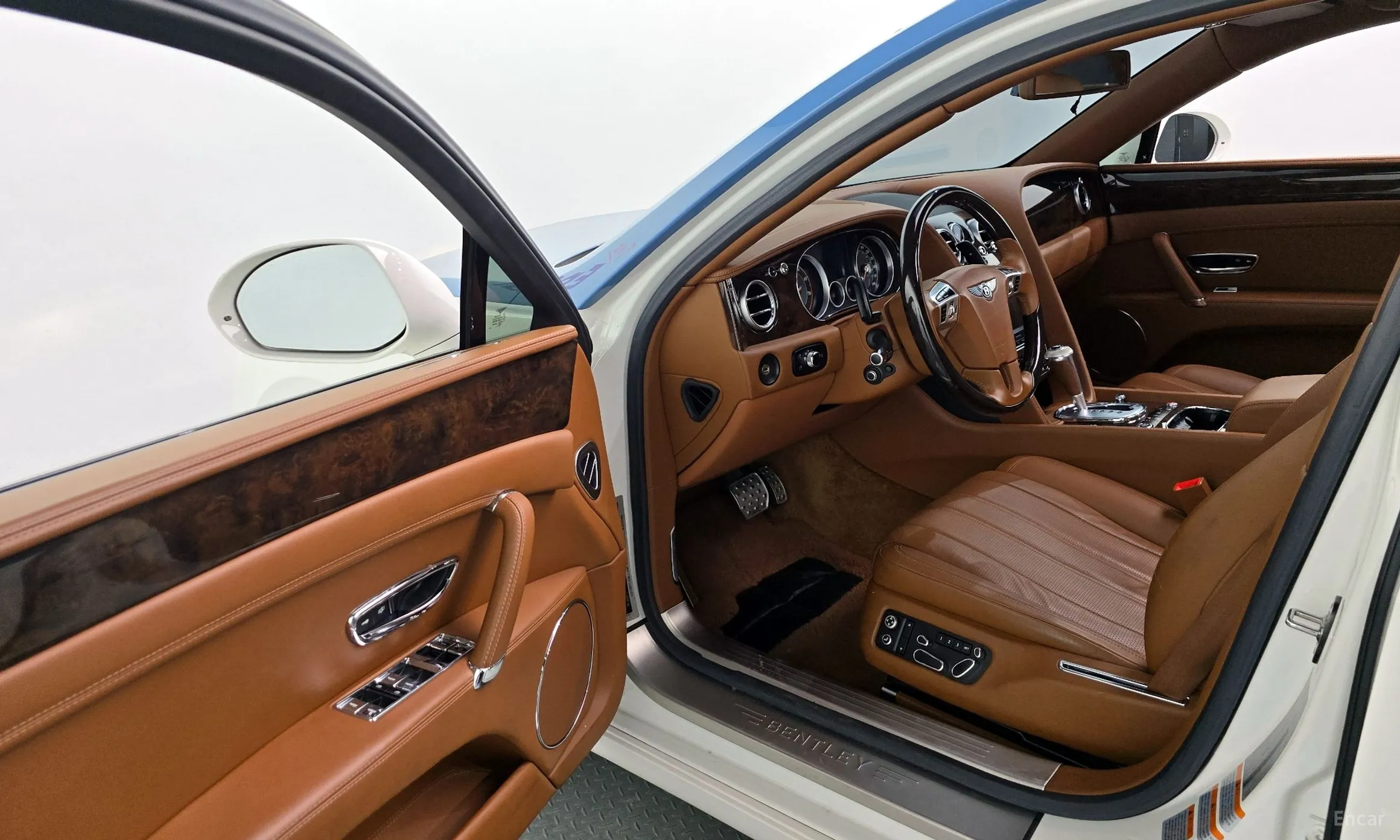 Bentley Flying Spur 2nd Generation превью 10