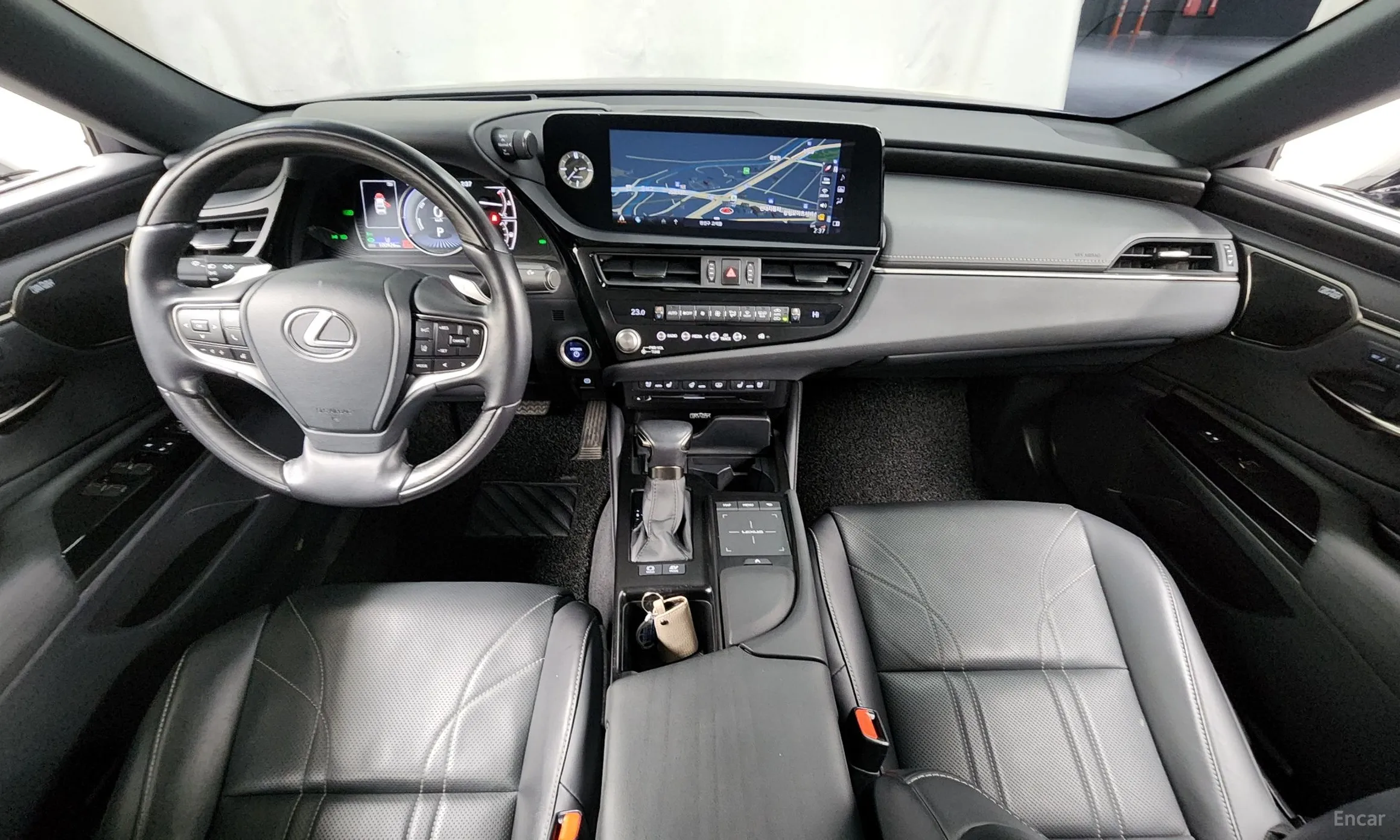 Lexus ES300h 7th Generation превью 7