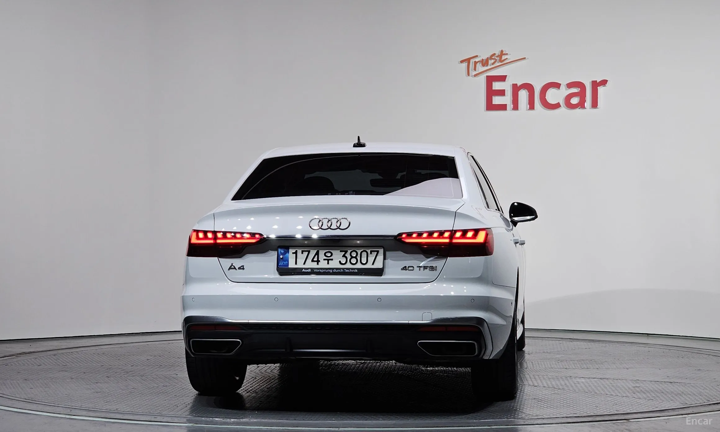 Audi A4 (B9) превью 4