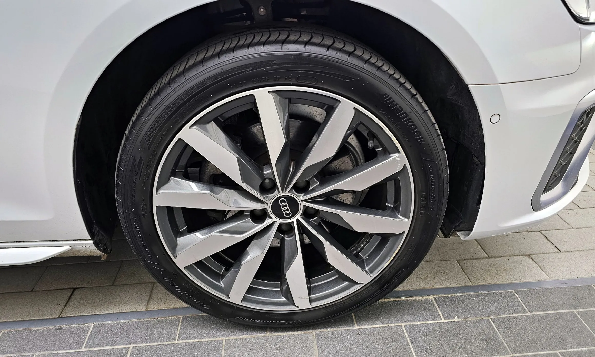 Audi A4 (B9) превью 5