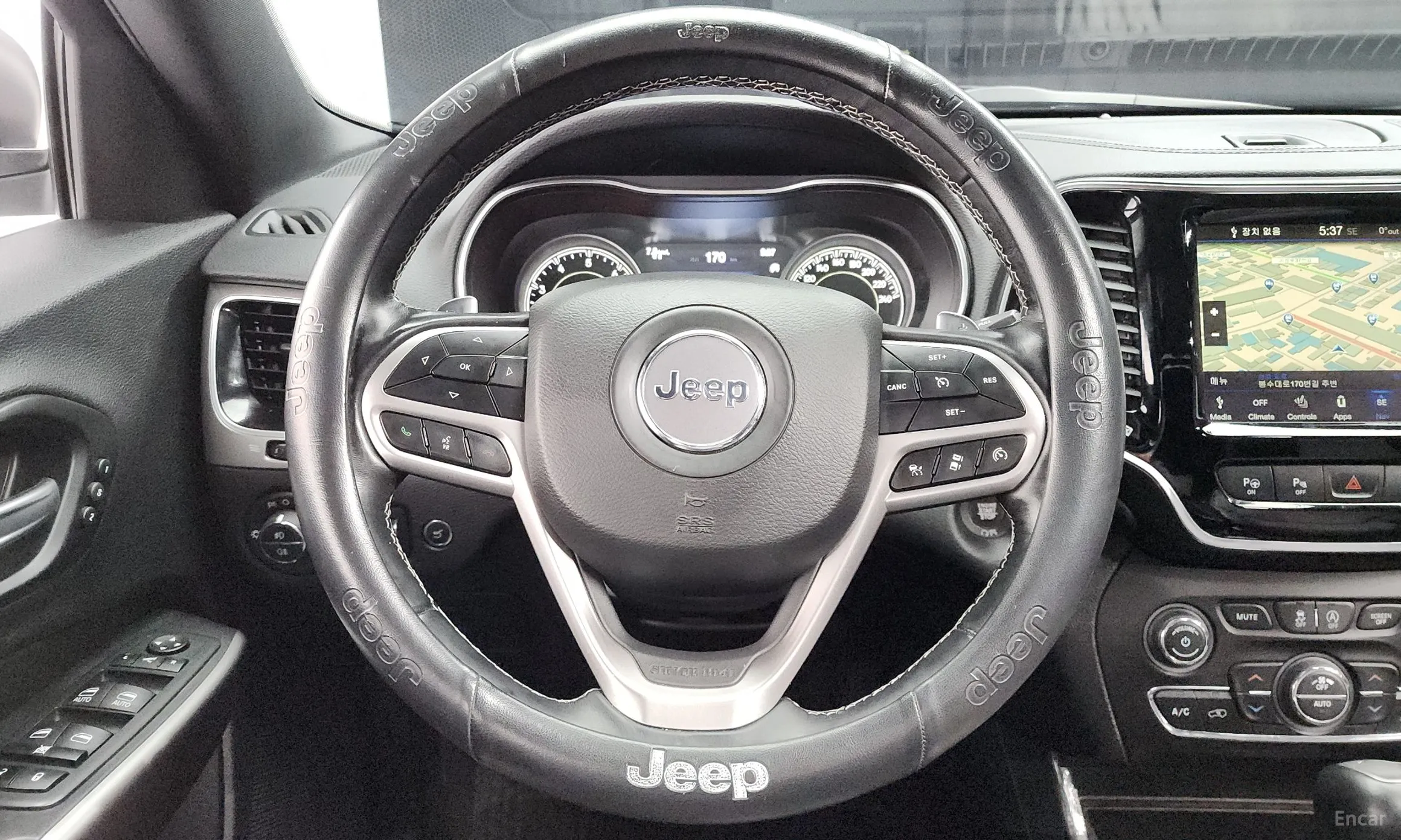 Jeep Cherokee (KL) превью 13