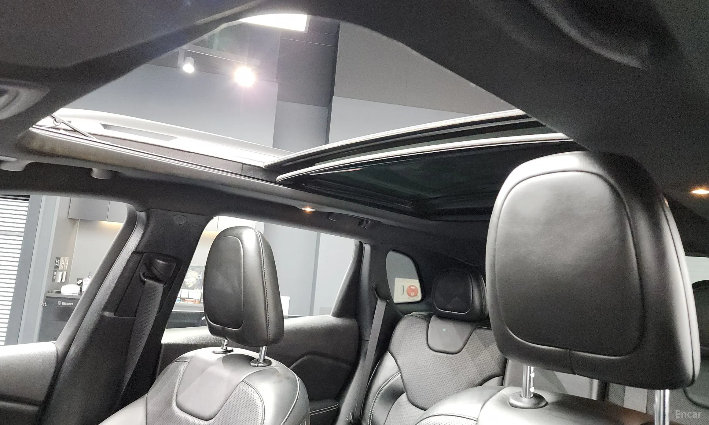 Jeep Cherokee (KL) превью 17