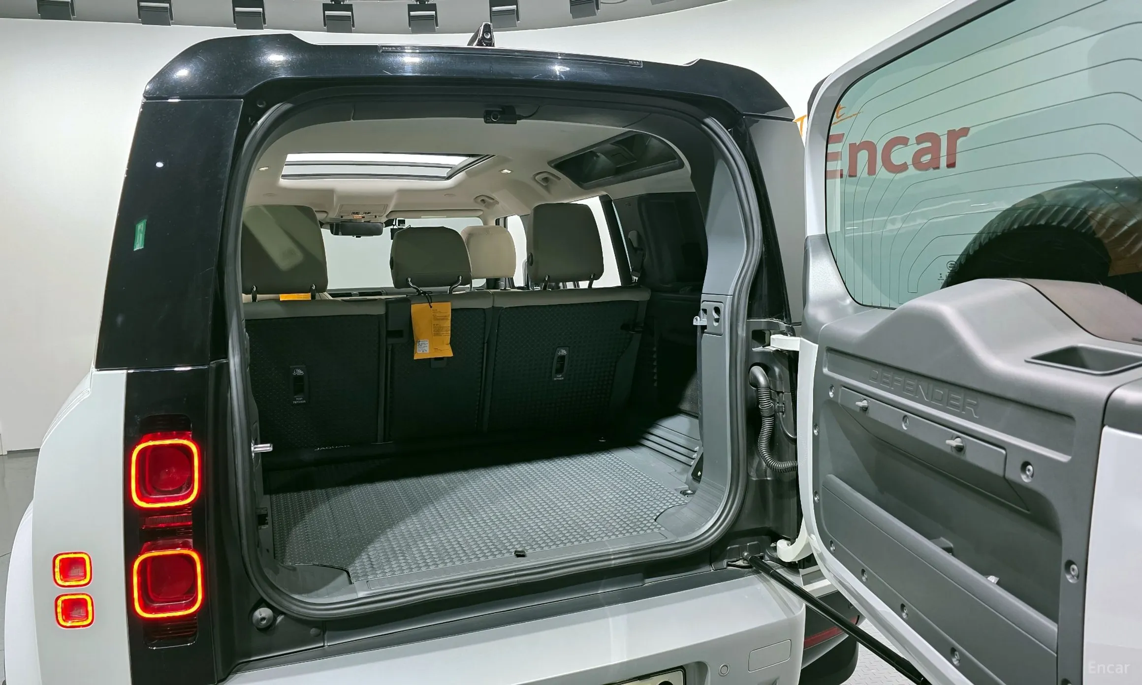 Land Rover Defender (L663) превью 20