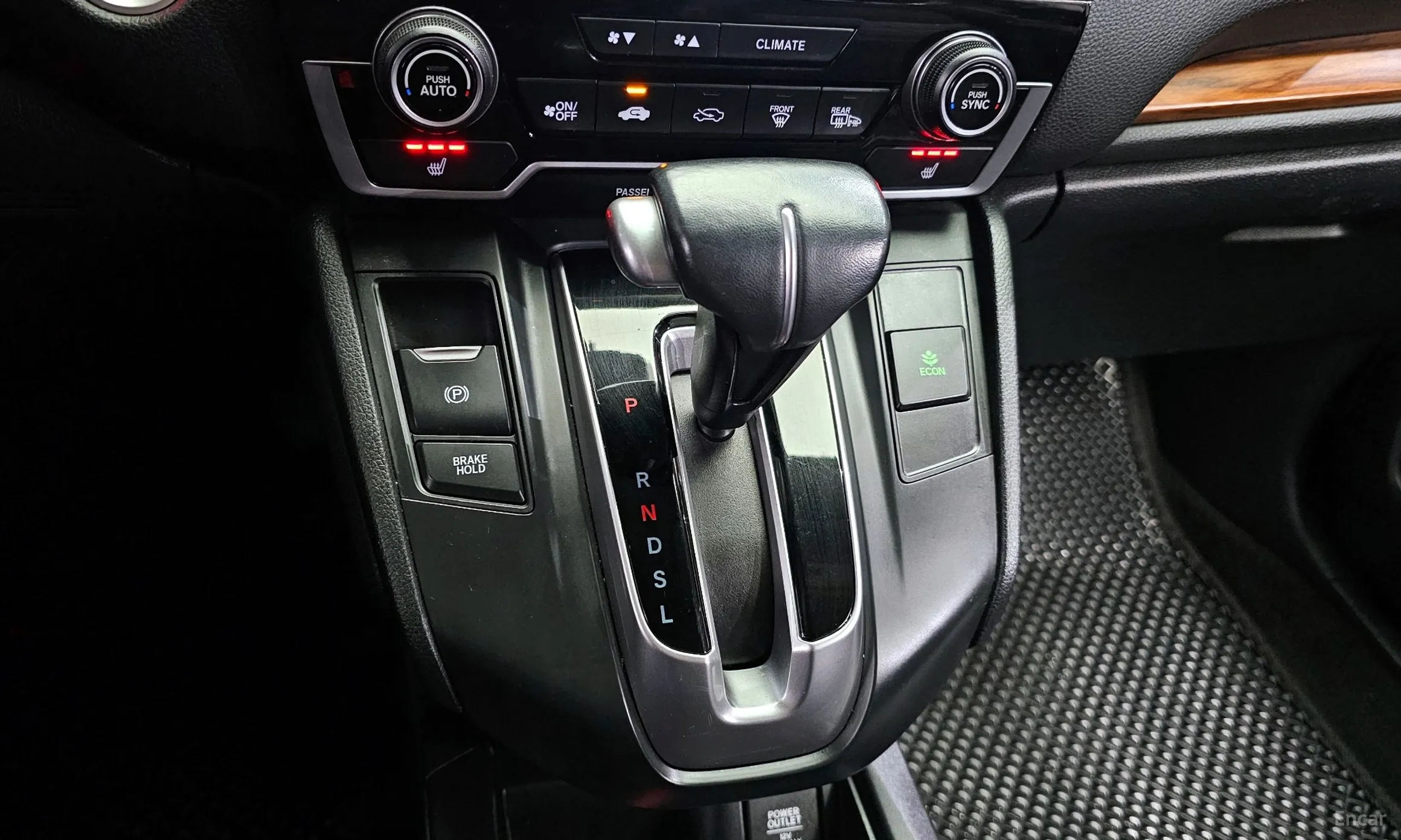 Honda CR-V 5th generation превью 9