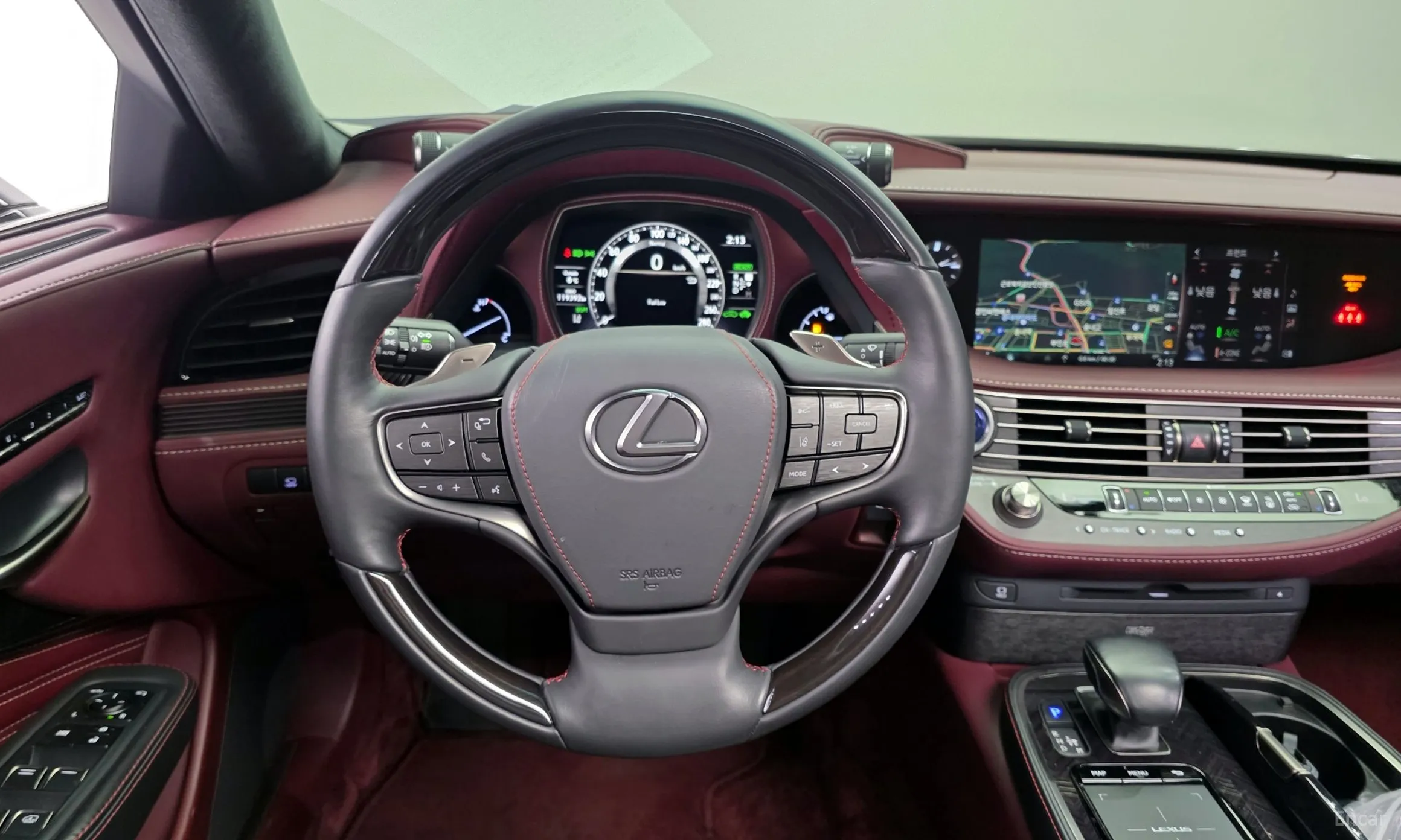 Lexus LS500h Gen 5 превью 13