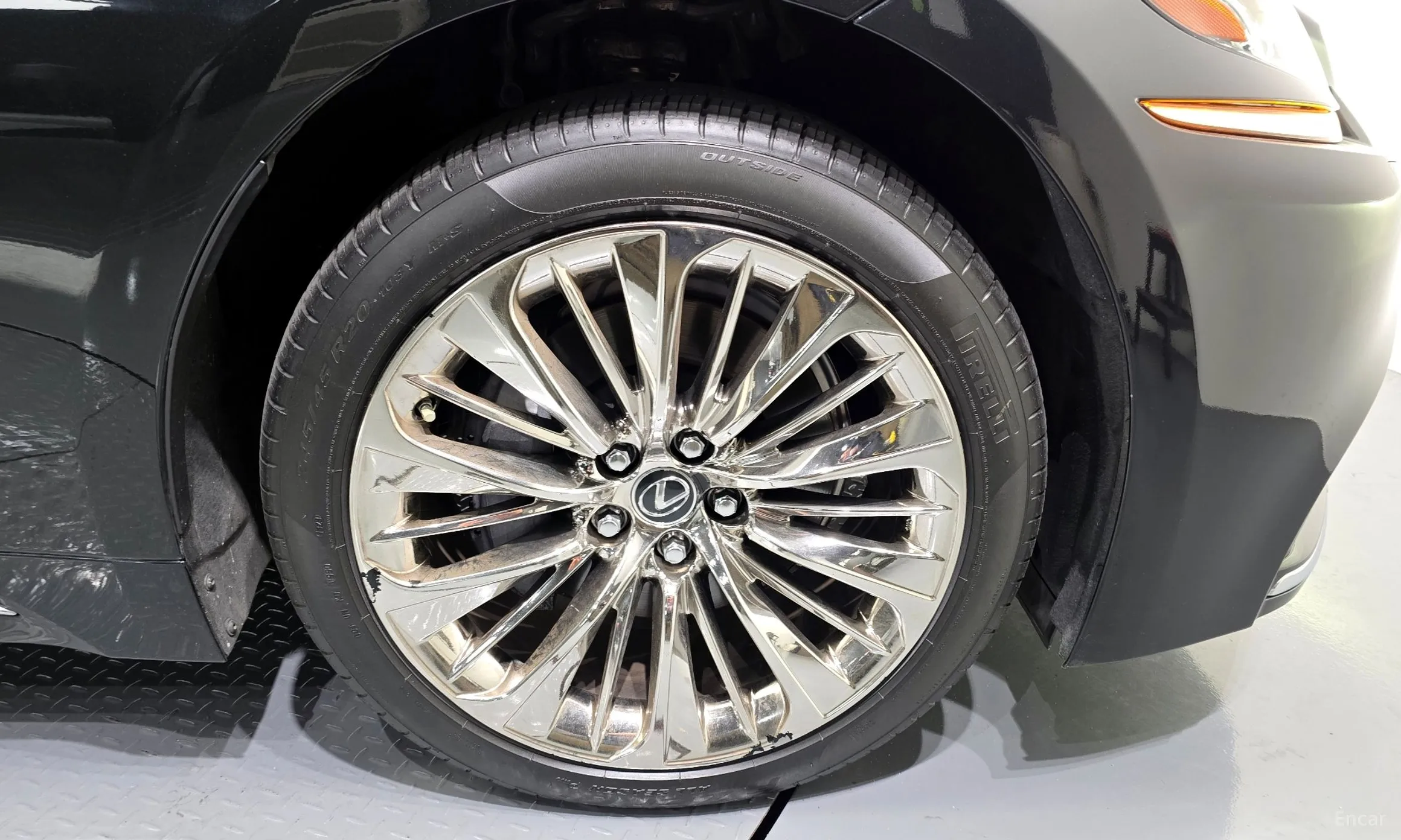 Lexus LS500h Gen 5 превью 5
