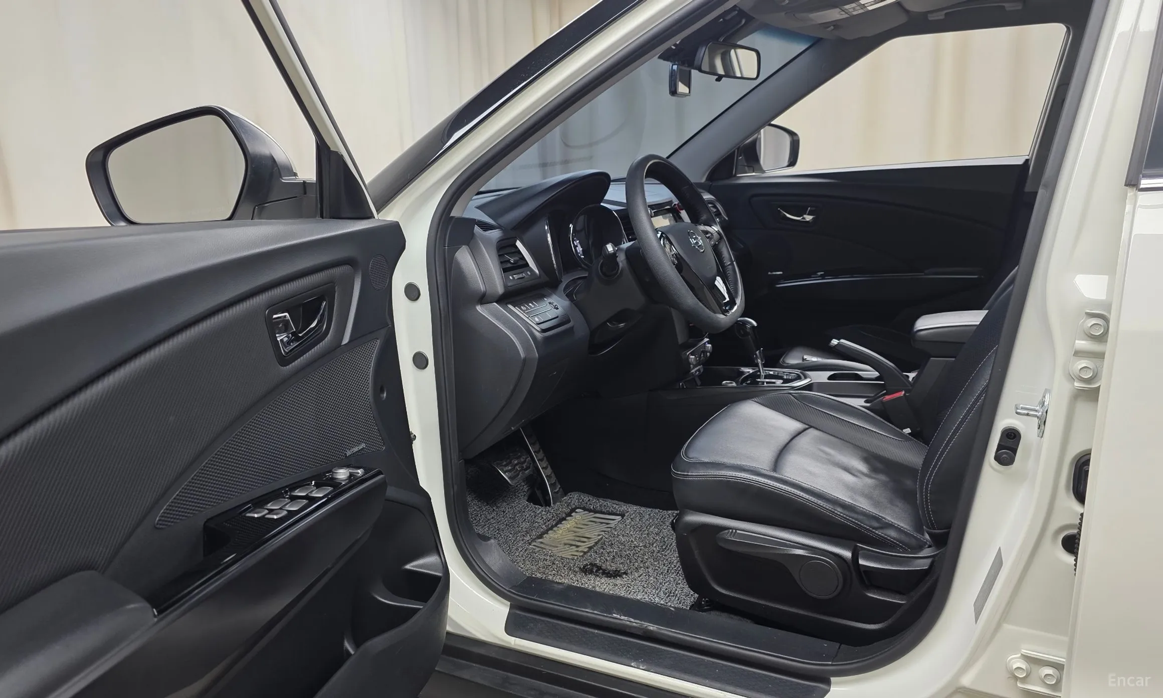 KG Mobility (SsangYong) Tivoli, Lazio превью 12