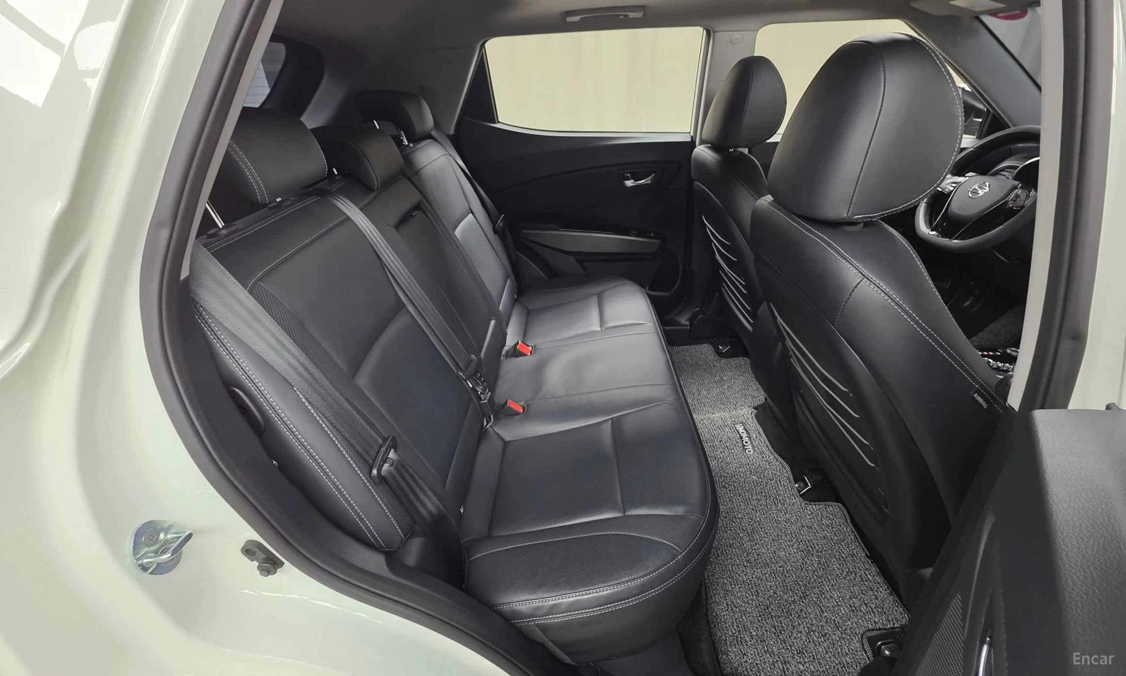 KG Mobility (SsangYong) Tivoli, Lazio превью 19