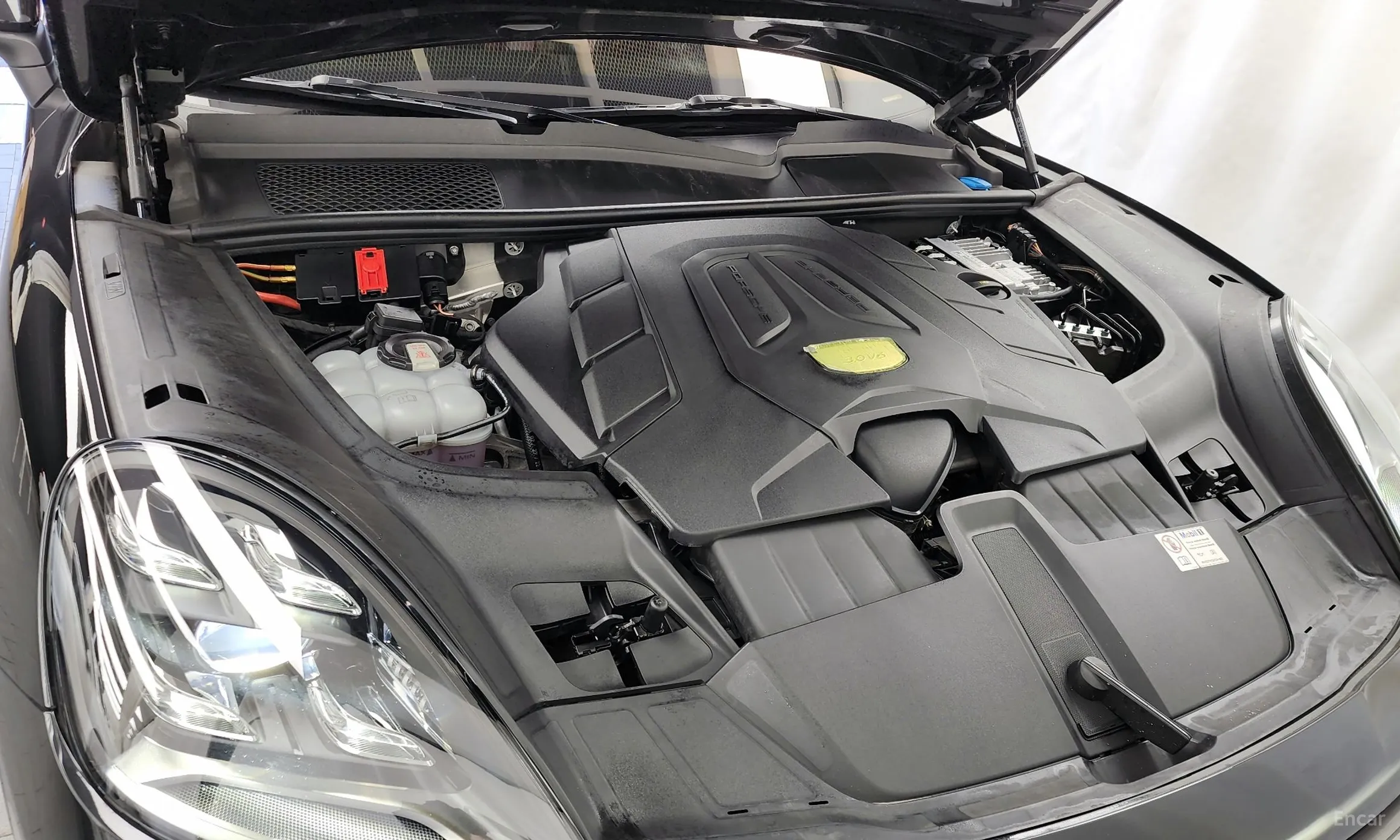 Porsche Cayenne (PO536) превью 6