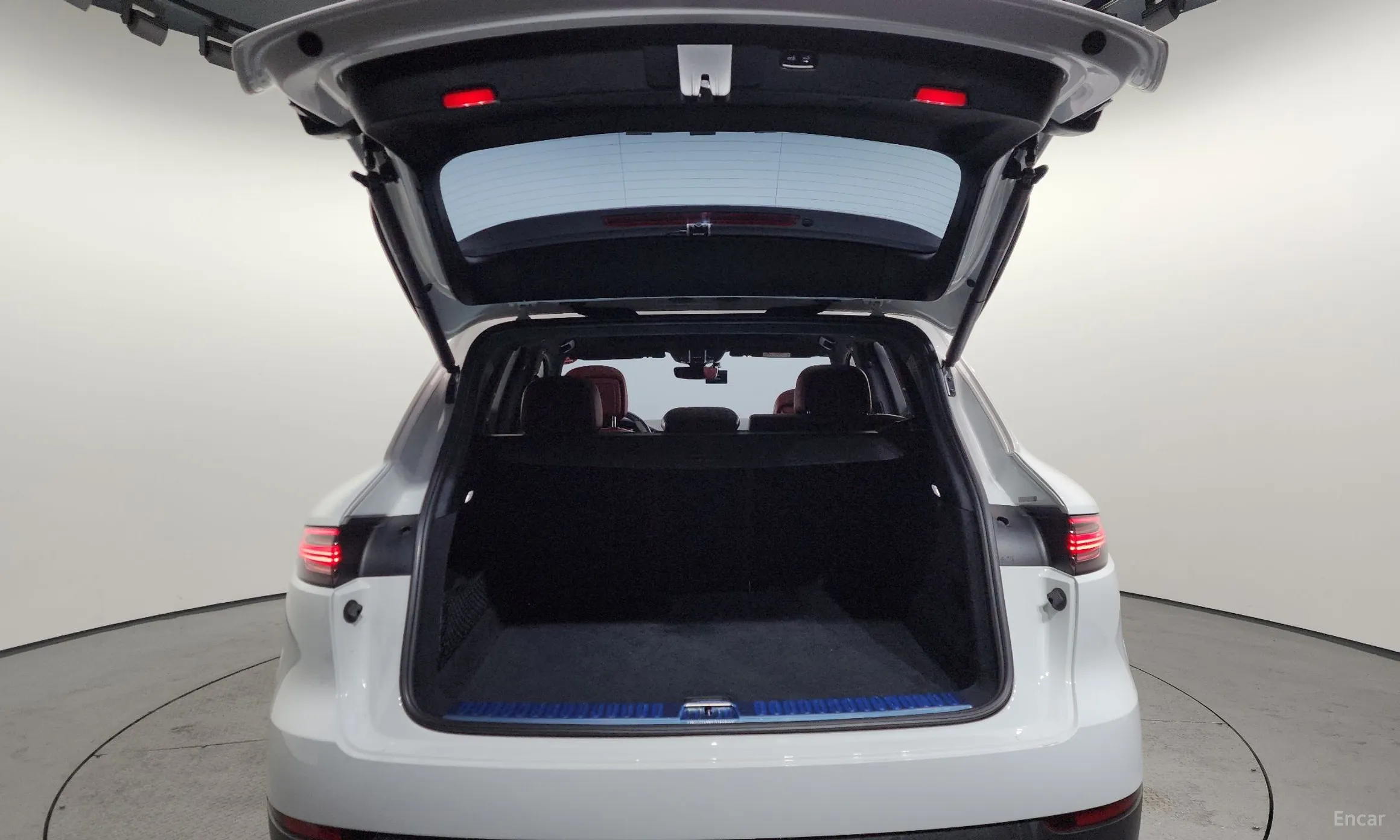 Porsche Cayenne (PO536) превью 20