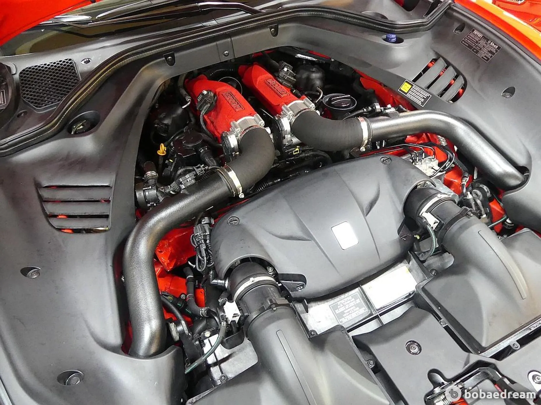 Ferrari California превью 6