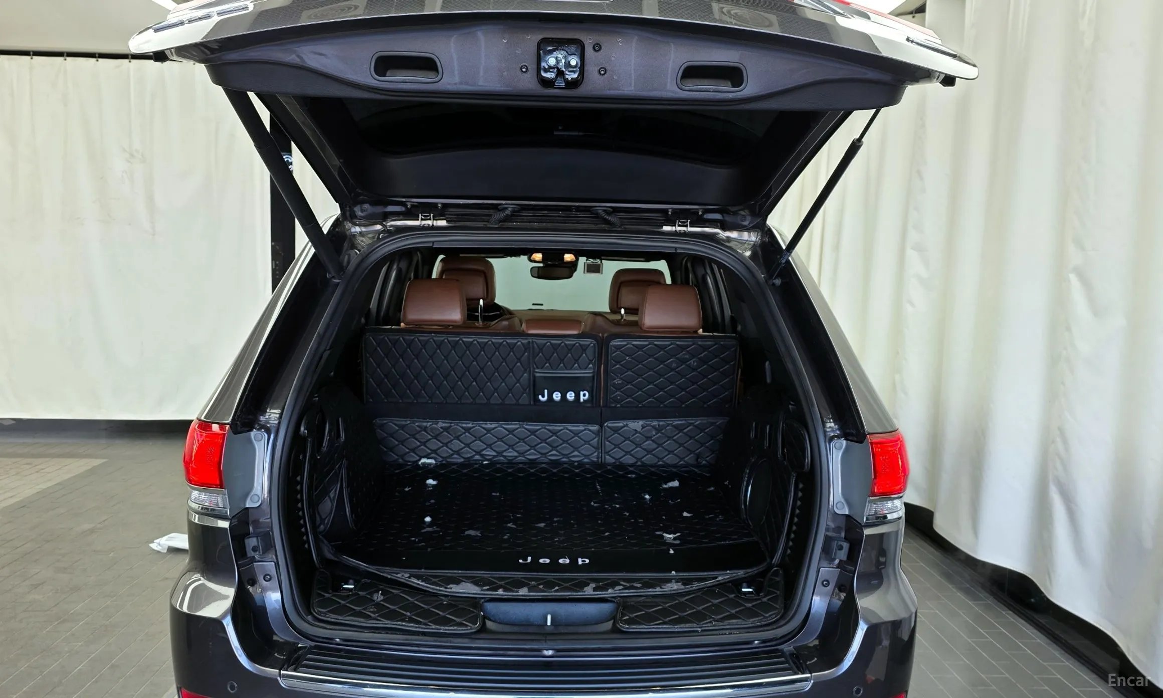 Jeep Grand Cherokee превью 20