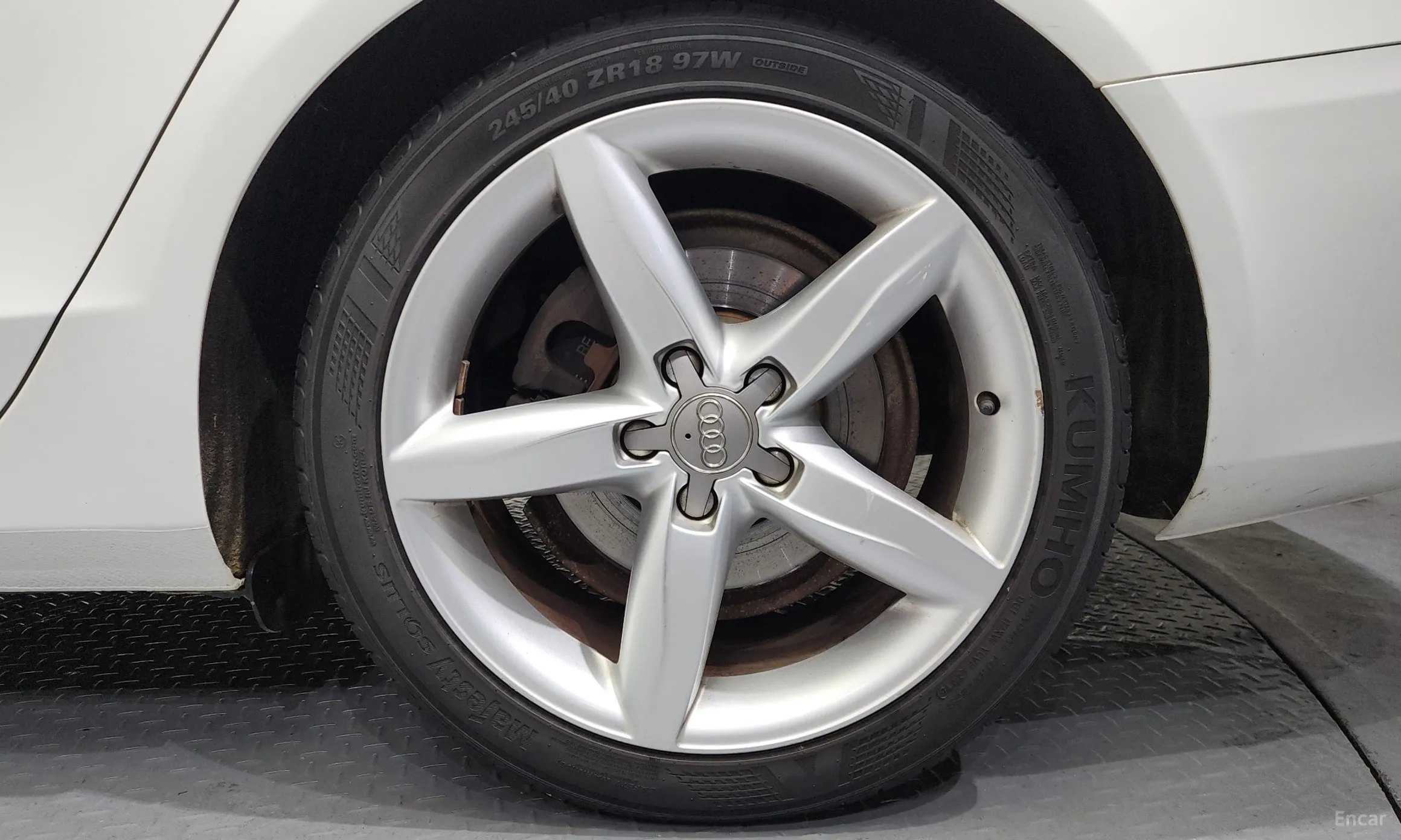 Audi New A4 превью 5