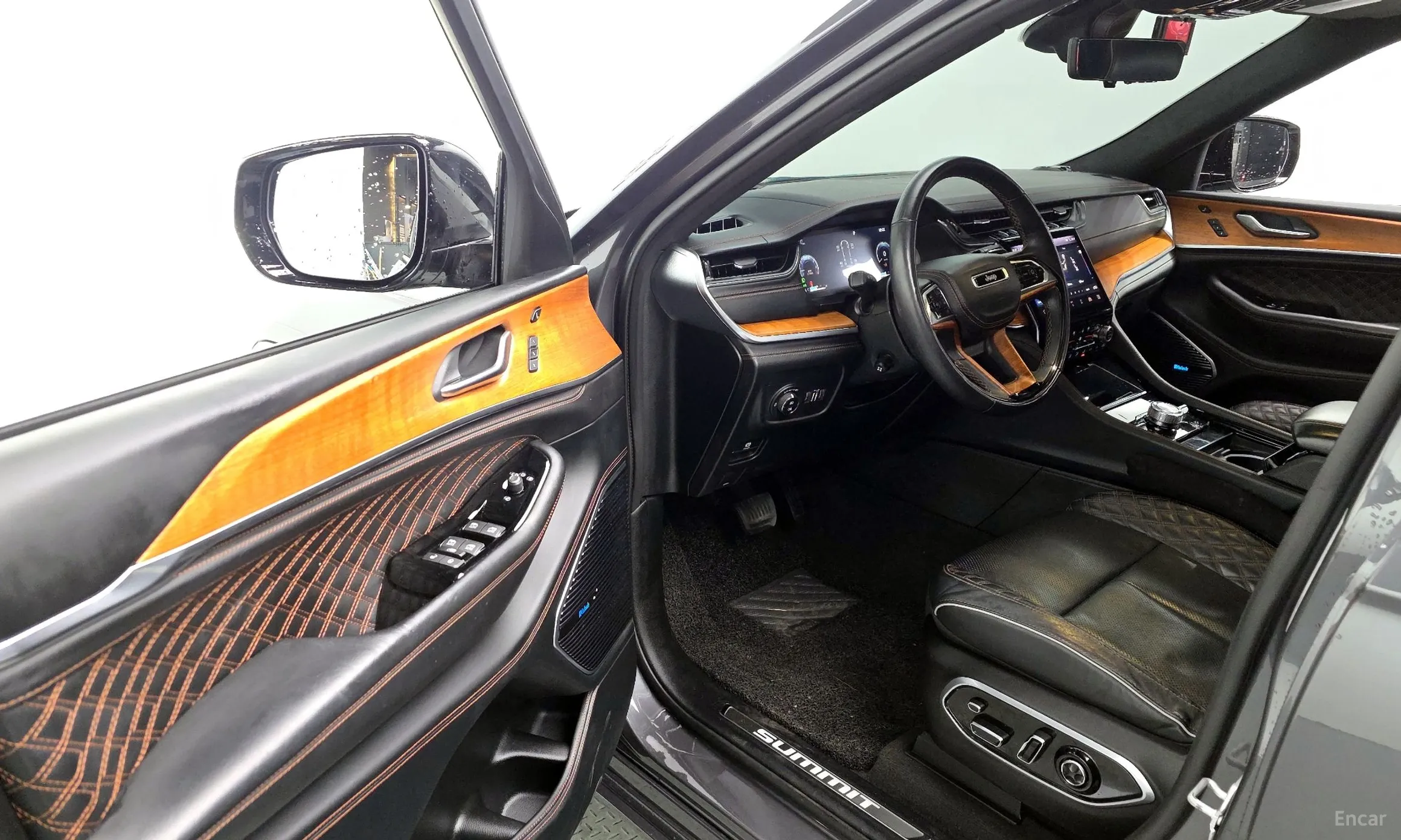 Jeep Grand Cherokee (WL) превью 10