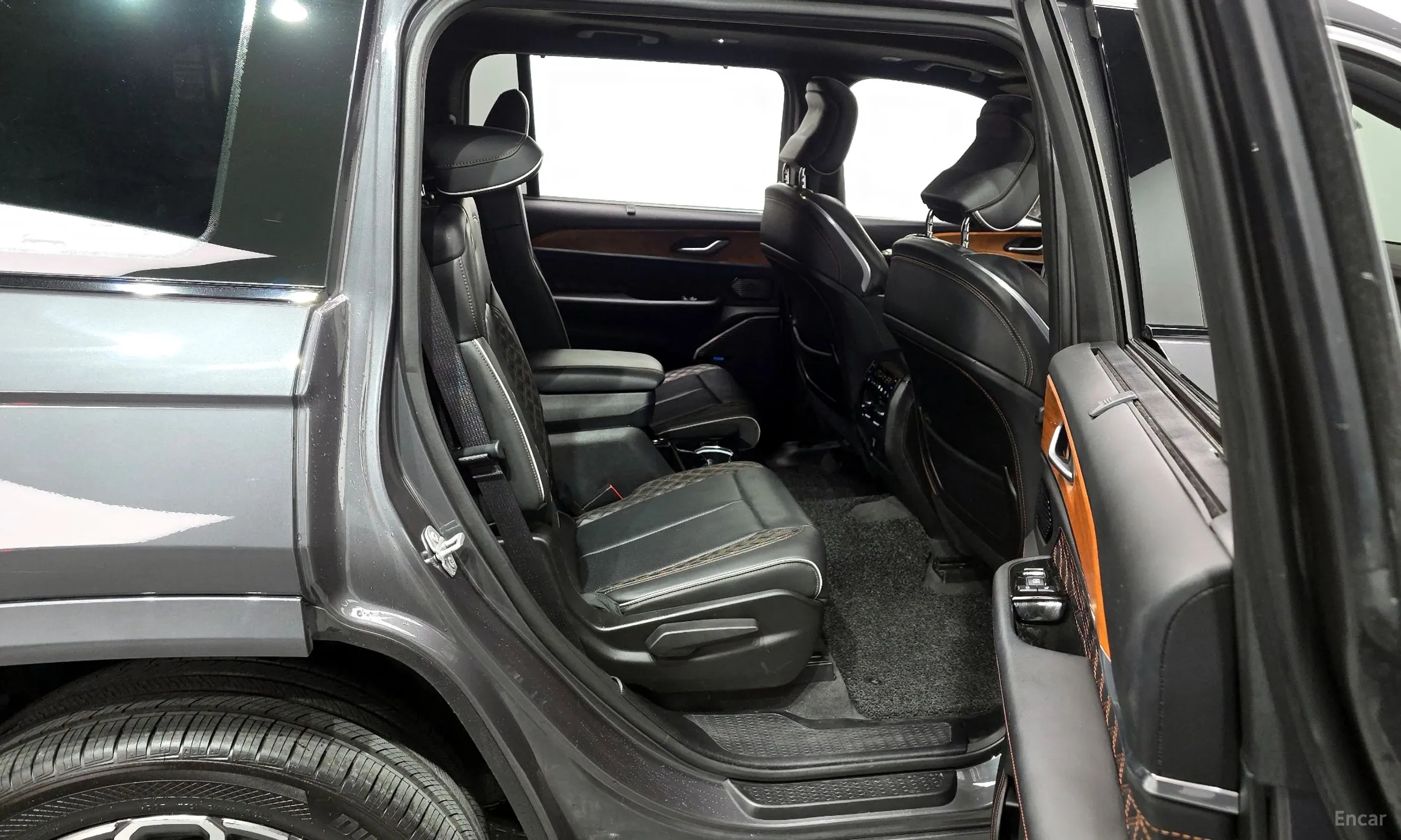 Jeep Grand Cherokee (WL) превью 12