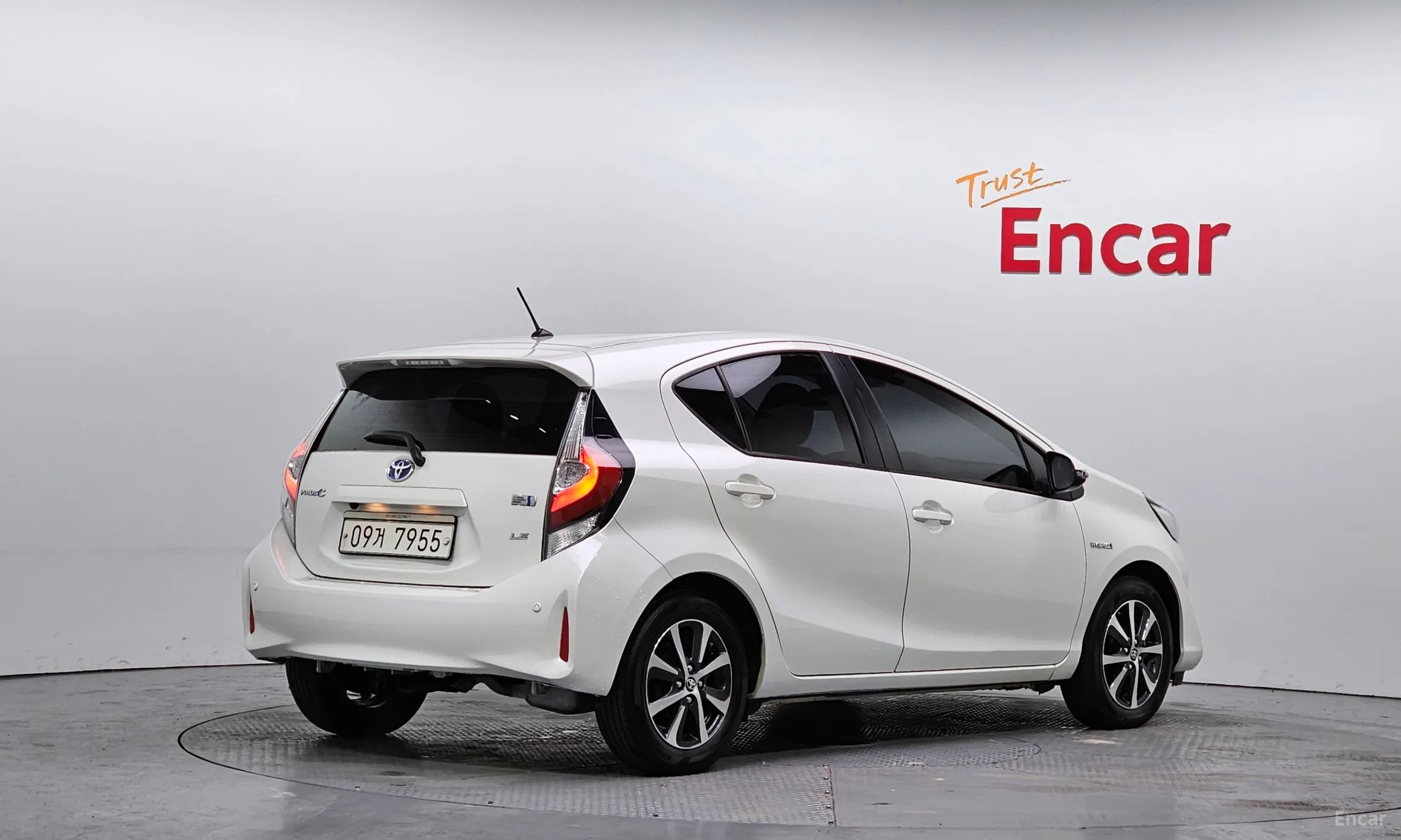 Toyota Prius C