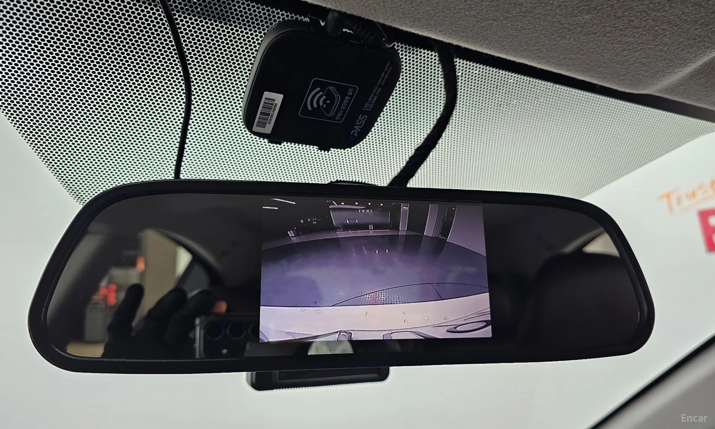 Toyota Prius C превью 16