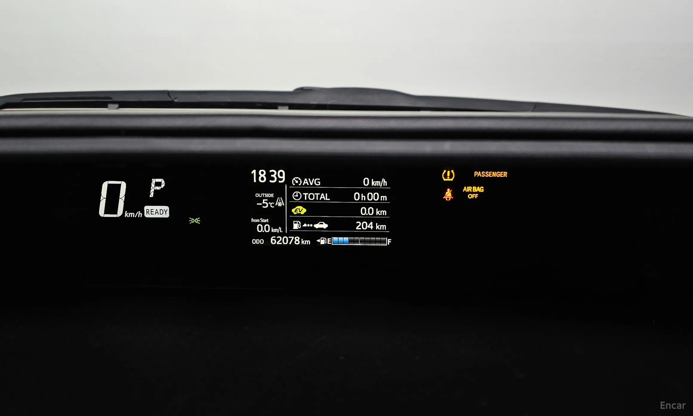 Toyota Prius C превью 8