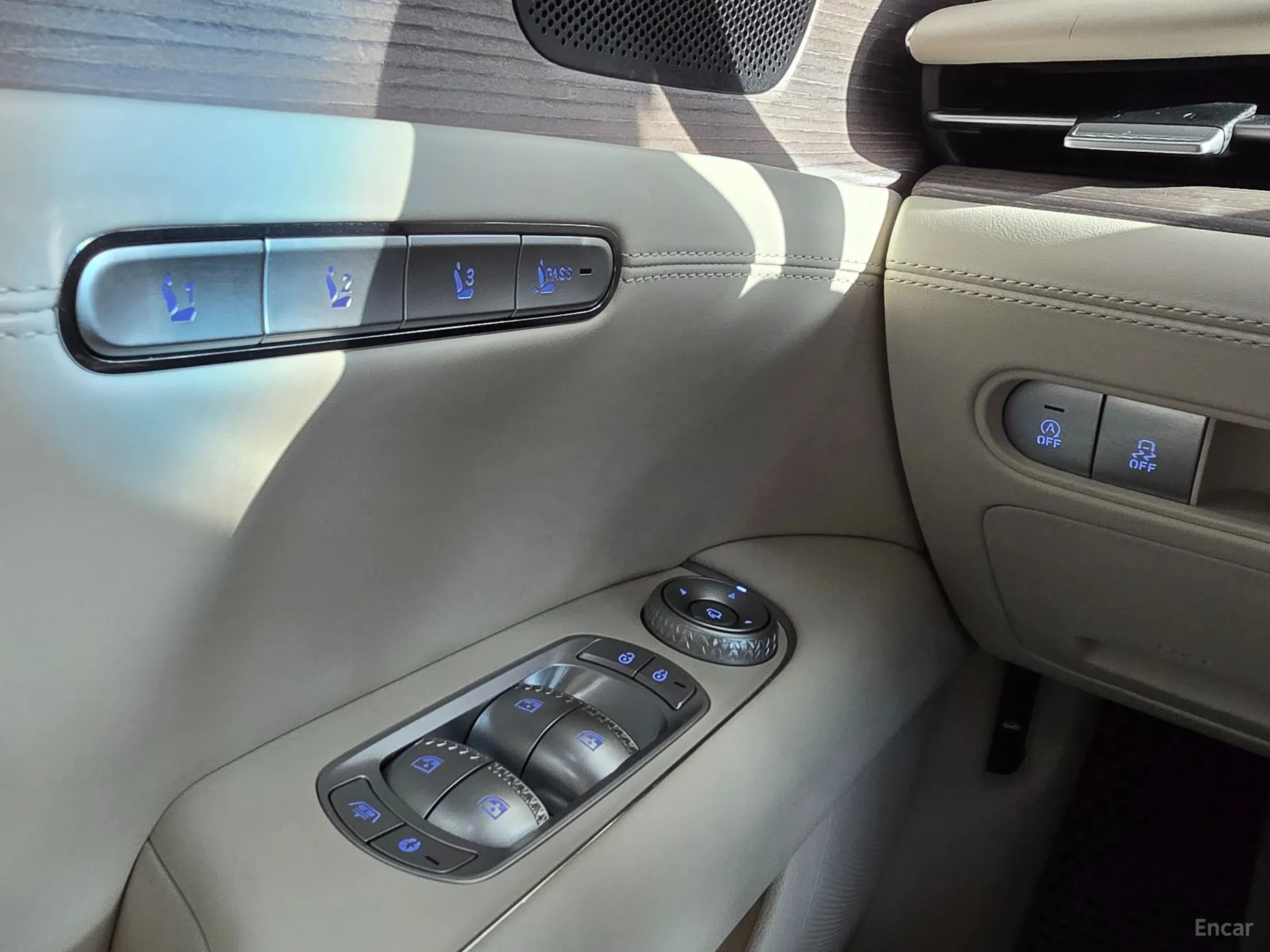 Genesis G90 (RS4) превью 16
