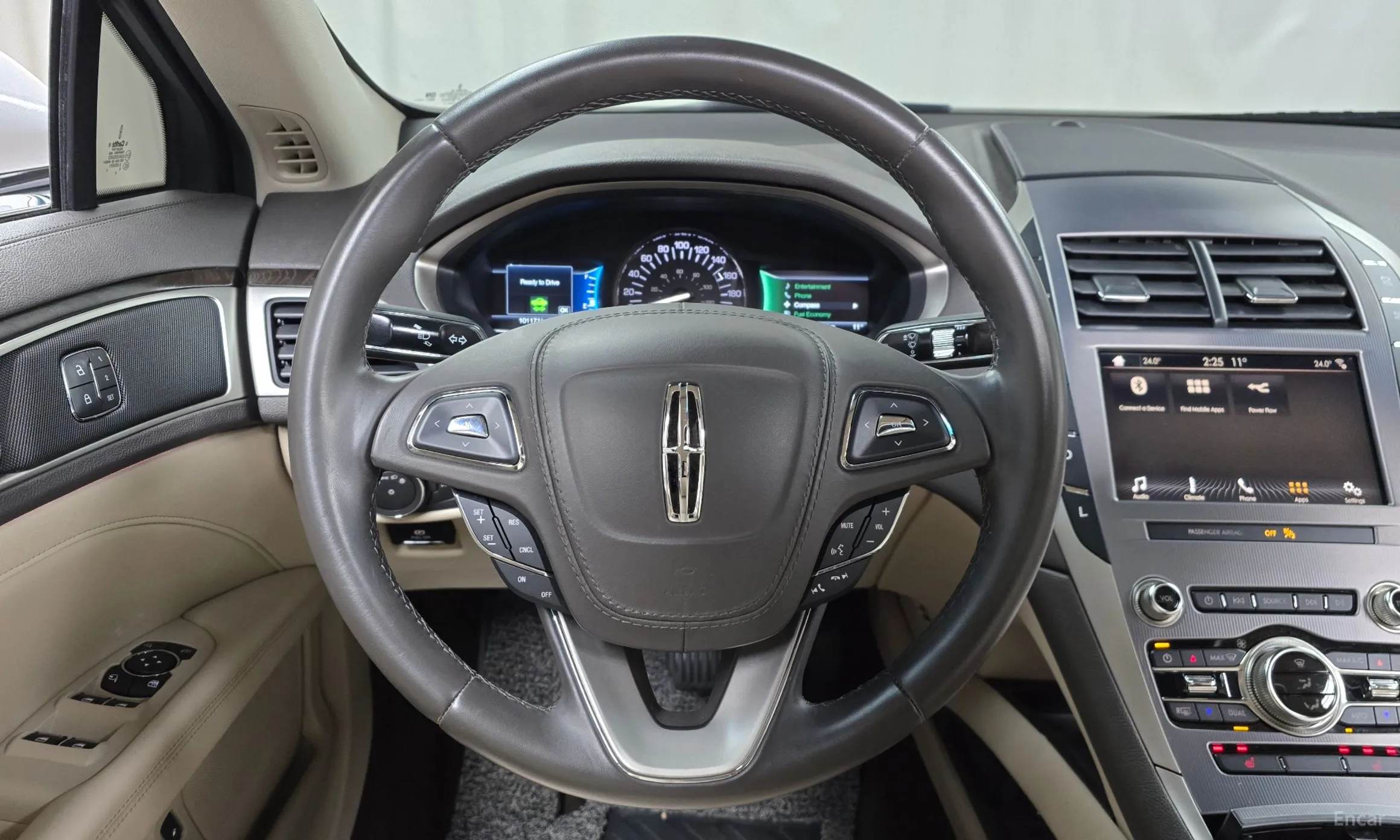 Lincoln New MKZ превью 13