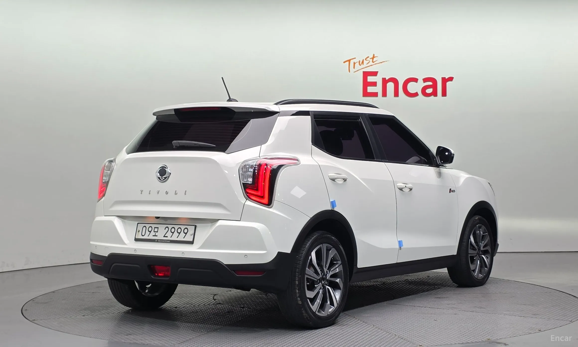 KG Mobility (SsangYong) Berry New Tivoli превью 2